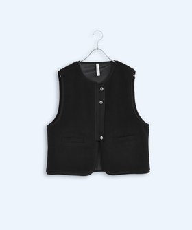 【ビーアパートメント/b apartment / MEN】の「KELEN / ケレン」ボアデザインベスト 人気、トレンドファッション・服の通販 founy(ファニー) ファッション Fashion メンズファッション Fashion for Men アイビー Ivy Pattern インナー Innerwear コレクション Collection, Seasonal Line 軽量 Lightweight, Ultra Light ショート Short, Short Length シンプル Simple, Minimal スタンダード Standard, Basic ストライプ Stripe, Striped Pattern セーター Sweater, Knitwear ダウン Down, Puffer チェック Check, Plaid, Tartan トレンド Trend, Trending Now フロント Front, Front Design ベスト Vest, Waistcoat A/W・秋冬 Autumn/Winter 冬 Winter / This Winter 再入荷 Restock / Back in Stock おすすめ Recommended / Our Picks 2025年 2025 2025-2026秋冬・A/W Autumn/Winter 2025–26 AW25–26 |ID:prp329100004743360