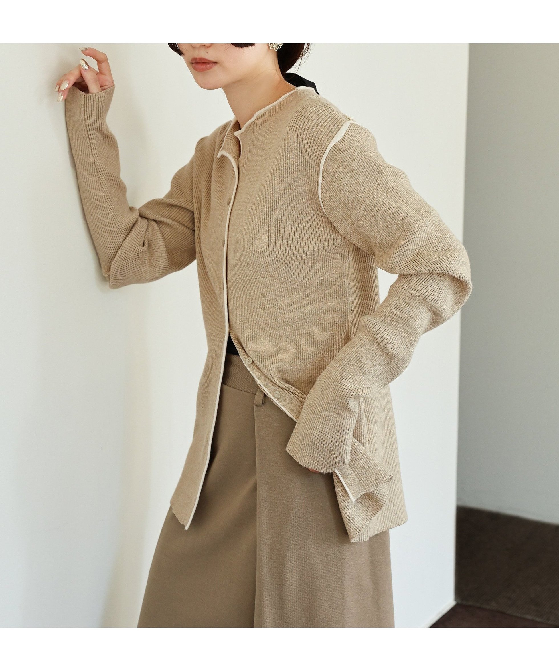 【セレクトモカ/SELECT MOCA】のカラーリンキングカーディガン インテリア・キッズ・メンズ・レディースファッション・服の通販 founy(ファニー) 　ファッション　Fashion　レディースファッション　Fashion for Women　トップス・カットソー　Cut & Sew Tops　カーディガン・羽織り　Layered Style Cardigans　カーディガン　Cardigan, Knitwear　ワイド　Wide, Wide Fit　エレガント 上品　Elegant　ベージュ-200|ID: prp329100004743366 ipo3291000000034277525