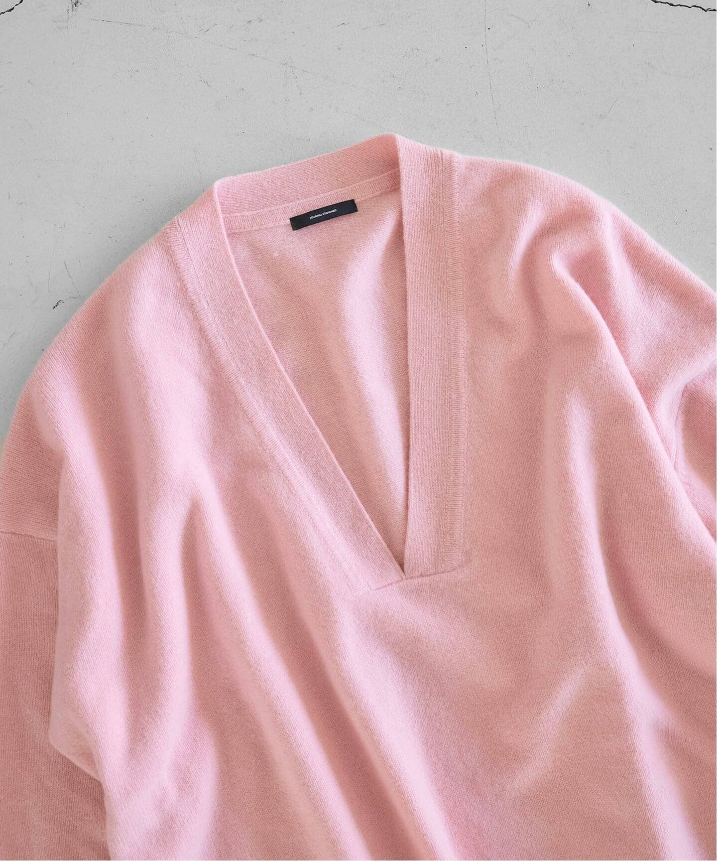 【ジャーナルスタンダード/JOURNAL STANDARD】の【2025FW 新作】MUSIC DEEP V ルーズプルオーバー インテリア・キッズ・メンズ・レディースファッション・服の通販 founy(ファニー) 　ファッション　Fashion　レディースファッション　Fashion for Women　トップス・カットソー　Cut & Sew Tops　カジュアルプルオーバー・ニットトップス　Pullovers & Knit Tops / Casual Pullovers　ジャケット　Jacket, Outerwear　ポンチョ　Poncho, Cape Style　定番　Standard, Basic Item　ピンク|ID: prp329100004743417 ipo3291000000034278121