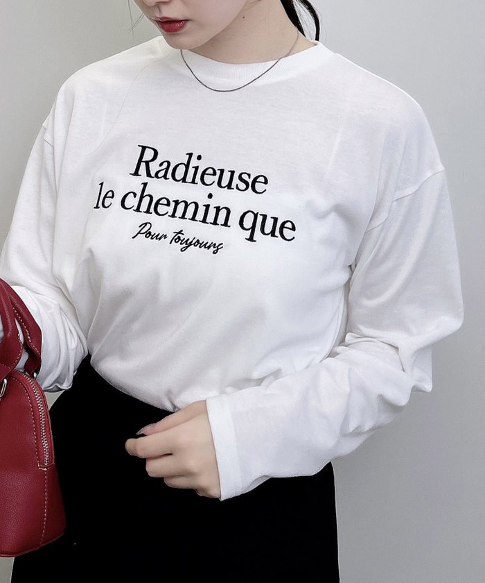 【イング/INGNI】のシンプルロゴロンT インテリア・キッズ・メンズ・レディースファッション・服の通販 founy(ファニー) https://founy.com/ ファッション Fashion レディースファッション Fashion for Women トップス・カットソー Cut & Sew Tops ロングTシャツ・Tシャツ Longline T-Shirts & Tees スマホ Smartphone, Mobile Device スリーブ Sleeve, Long Sleeve / Short Sleeve フロント Front, Front Design ベーシック Basic, Essential ロング Long, Long-Length |ID: prp329100004743925 ipo3291000000034477804