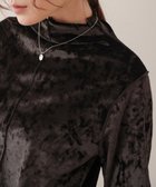 【バブ ブージュルード/Bab Bou Jeloud】の前後2WAYベロアハイネックメロートップス 人気、トレンドファッション・服の通販 founy(ファニー) ファッション Fashion レディースファッション Fashion for Women トップス・カットソー Cut & Sew Tops ベロアトップス Velour Tops / Velvet-Look Items 切替 Switching, Contrast Panel シャイニー Shiny, Glossy Finish シンプル Simple, Minimal ジーンズ Jeans, Denim Pants ストレッチ Stretch, Stretchy Fabric ストレート Straight, Straight Cut スマート Smart, Elegant センター Center, Center Line チェック Check, Plaid, Tartan トレンド Trend, Trending Now 定番 Standard, Basic Item ビスチェ Bustier, Corset Top ベスト Vest, Waistcoat ベロア Velour, Soft Velvet 再入荷 Restock / Back in Stock thumbnail BLACK|ID: prp329100004743960 ipo3291000000034284049