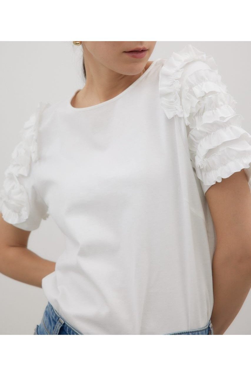 【クリエ コンフォルト/crie conforto】のペタルスリーブプルオーバー インテリア・キッズ・メンズ・レディースファッション・服の通販 founy(ファニー) 　ファッション　Fashion　レディースファッション　Fashion for Women　トップス・カットソー　Cut & Sew Tops　カジュアルプルオーバー・ニットトップス　Pullovers & Knit Tops / Casual Pullovers　バランス　Balance, Style Balance　フリル　Frill, Ruffle　ボトム　Bottoms, Lower Wear　O/WHT1|ID: prp329100004743980 ipo3291000000034284651