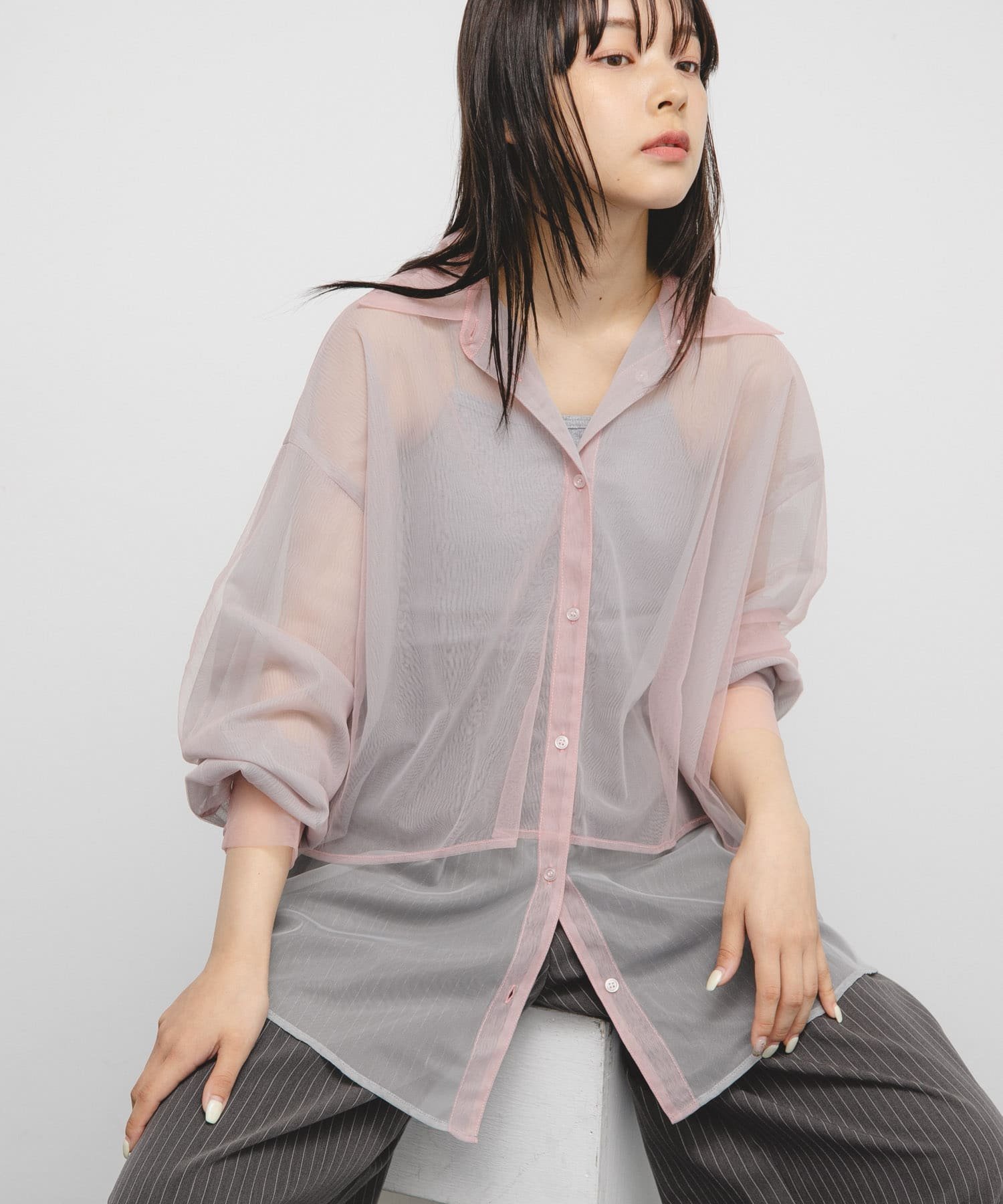 【ケービーエフ/KBF / URBAN RESEARCH】のチュールレイヤードシャツ インテリア・キッズ・メンズ・レディースファッション・服の通販 founy(ファニー) 　ファッション　Fashion　レディースファッション　Fashion for Women　トップス・カットソー　Cut & Sew Tops　シャツ・ブラウス・オフィスカジュアル　Elegant Blouses & Button-Ups　2025年　2025　2025-2026秋冬・A/W　Autumn/Winter 2025–26 AW25–26　冬　Winter / This Winter　スリット　Slit, Slit Detail　チェック　Check, Plaid, Tartan　チュール　Tulip, Tulip Motif　リボン　Ribbon, Bow　今季　This Season, Current Season　無地　Plain, Solid Color　A/W・秋冬　Autumn/Winter　PINK×GRAY|ID: prp329100004744019 ipo3291000000034285451