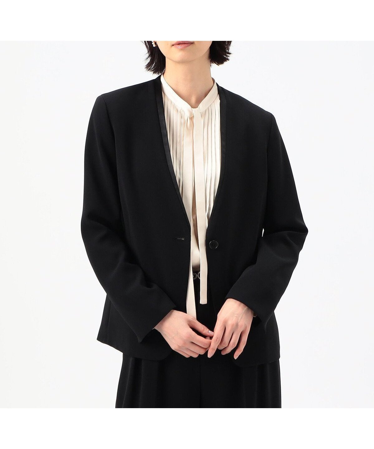 【コムサ/COMME CA】の【セットアップ対応】トリアセテートポリエステルダブルクロス ノーカラージャケット 人気、トレンドファッション・服の通販 founy(ファニー) 　ファッション　Fashion　レディースファッション　Fashion for Women　アウター　Coat / Outerwear Collection　レディースジャケット・軽アウター　Jackets　ノーカラージャケット / シンプル上品コーデ　Collarless Jackets　カッティング　Cutting Detail　サテン　Satin, Glossy Fabric　シェイプ　Shape, Slim Fit　ジャケット　Jacket, Outerwear　ストレッチ　Stretch, Stretchy Fabric　スリット　Slit, Slit Detail　セットアップ　Set-Up, Coordinated Outfit　ダブル　Double, Double-Breasted　ドレス　Dress, One-Piece　フォーマル　Formal, Dressy　ベスト　Vest, Waistcoat　マニッシュ　Mannish, Boyish　ワンポイント　One Point, Statement Accent　セレモニー　Ceremony　 other-1|ID: prp329100004744026 ipo3291000000034285534