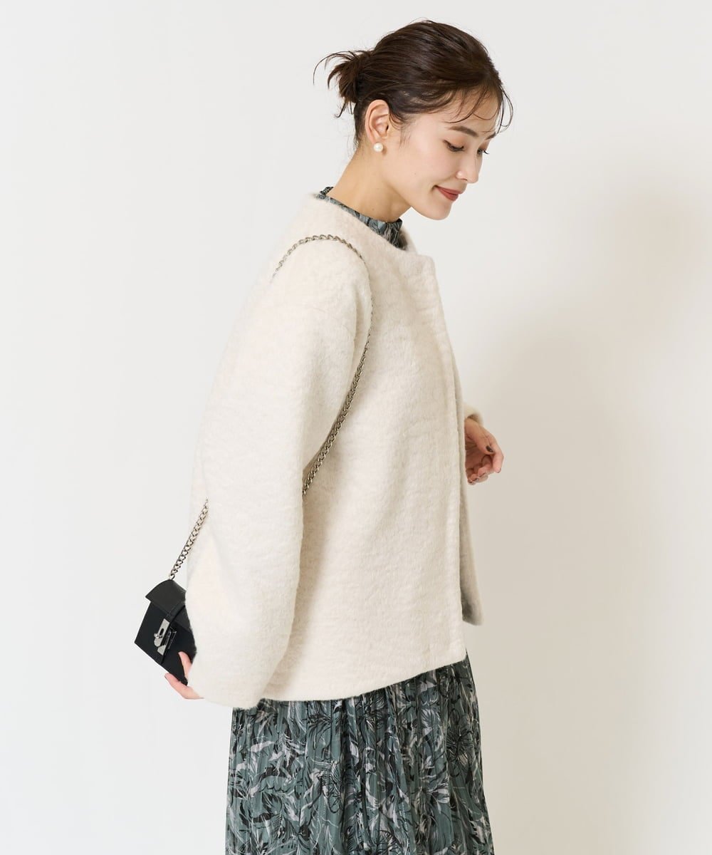 【アー ヴェー ヴェー/a.v.v】のノーカラーボアコート インテリア・キッズ・メンズ・レディースファッション・服の通販 founy(ファニー) 　ファッション　Fashion　レディースファッション　Fashion for Women　アウター　Coat / Outerwear Collection　コート・ロングコート・ピーコート　Long Coats, Peacoats & More　タートル　Turtleneck, Turtle Collar　ブルゾン　Blouson, Bomber Jacket　ベーシック　Basic, Essential　マフラー　Scarf, Muffler　再入荷　Restock / Back in Stock　アイボリー|ID: prp329100004744037 ipo3291000000034285762