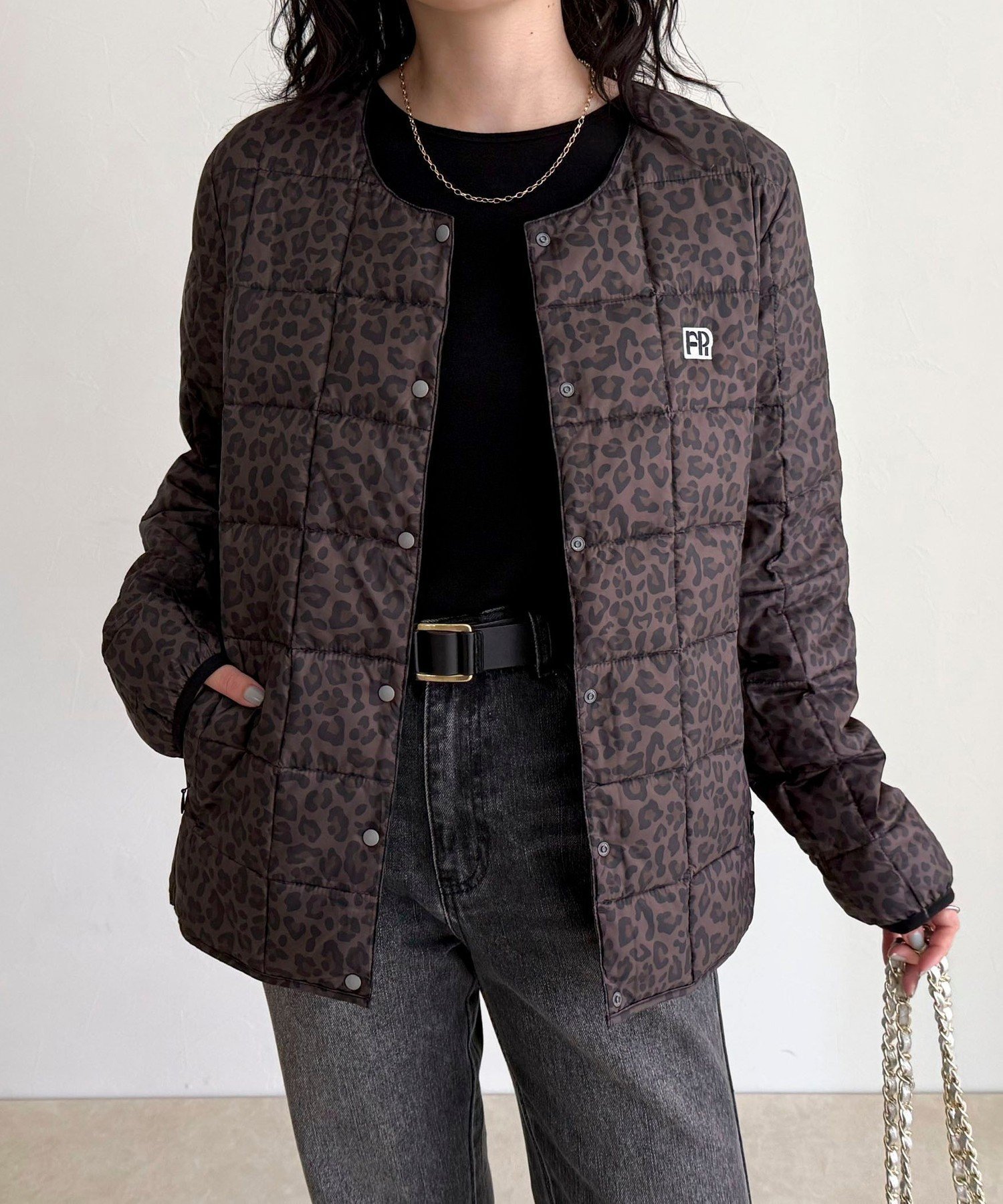 【フレディ&グロスター/FREDY&GLOSTER】の《別注》【TAION/タイオン】CREW NECK BUTTON DOWN JK ダウンジャケット インテリア・キッズ・メンズ・レディースファッション・服の通販 founy(ファニー) 　ファッション　Fashion　レディースファッション　Fashion for Women　アウター　Coat / Outerwear Collection　レディースジャケット・軽アウター　Jackets　アウトドア　Outdoor Clothing　インナー　Innerwear　ジャケット　Jacket, Outerwear　ダウン　Down, Puffer　人気　Popular, Best Seller　ポケット　Pocket, Pocket Detail　別注　Limited Edition, Custom Order　おすすめ　Recommended / Our Picks　旅行　Travel　ビジネス 仕事 通勤　Business / Work / Commuting　2025年　2025　2025-2026秋冬・A/W　Autumn/Winter 2025–26 AW25–26　ブラウン系その他|ID: prp329100004744071 ipo3291000000034286412