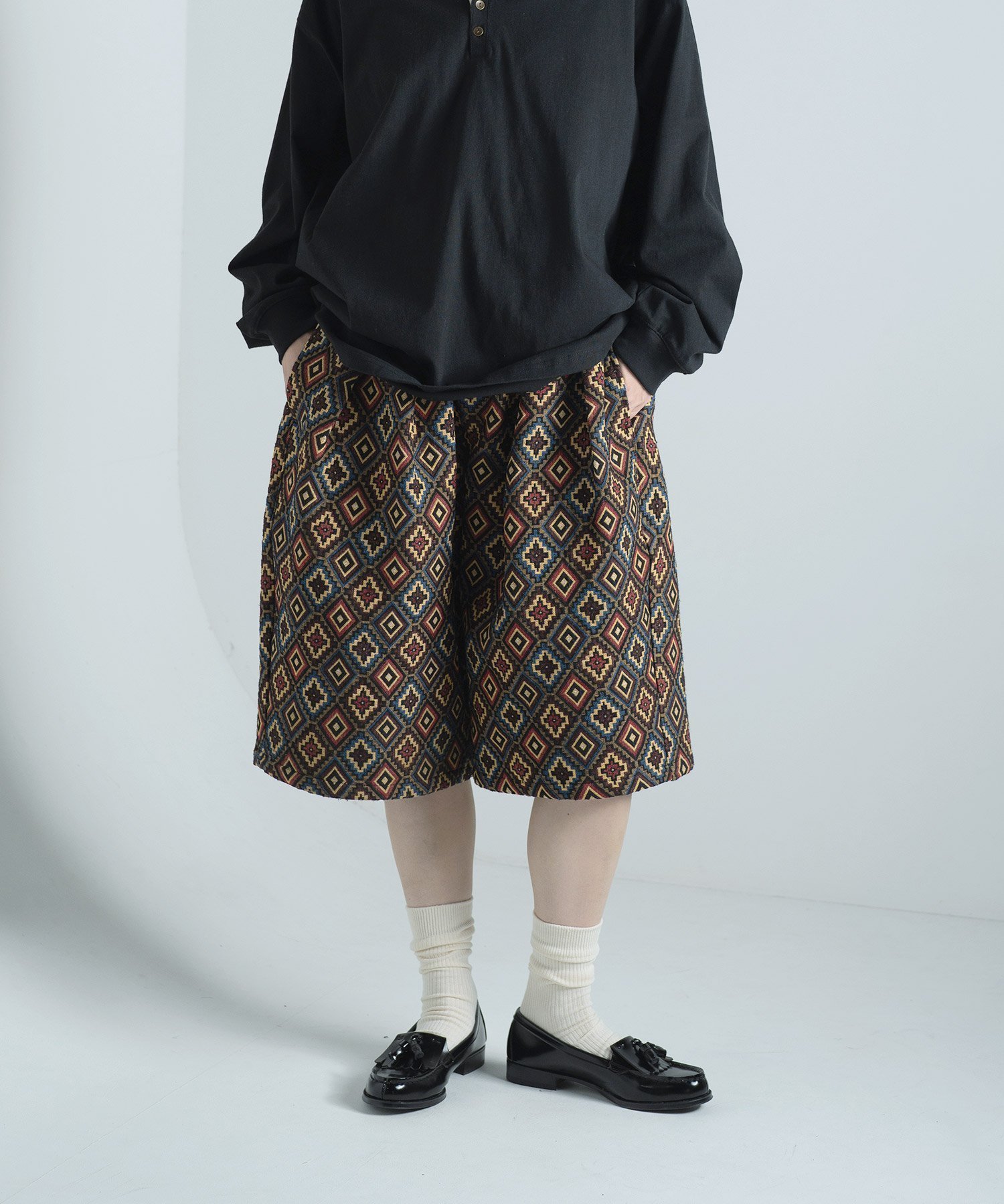 【アフロタス/Aphlotus】のアプロタス バギーフレア ハーフパンツ( フェイクレザー・ゴブラン ) インテリア・キッズ・メンズ・レディースファッション・服の通販 founy(ファニー) 　ファッション　Fashion　レディースファッション　Fashion for Women　パンツ　Pants & Trousers　ショートパンツ・ハーフパンツ　High-Waisted & Relaxed Shorts　エスニック　Ethnic Style　コーティング　Coating, Coated Finish　サスペンダー　Suspenders, Braces　サンダル　Sandals, Summer Shoes　シューズ　Shoes, Footwear　シンプル　Simple, Minimal　スニーカー　Sneakers, Trainers　トレンド　Trend, Trending Now　ドレス　Dress, One-Piece　定番　Standard, Basic Item　ハーフ　Half, Half-Length　フェイクレザー　Faux Leather, PU Leather　フレア　Flare, Flared　ブルゾン　Blouson, Bomber Jacket　ポケット　Pocket, Pocket Detail　夏　Summer　2025年　2025　2025春夏・S/S　Spring/Summer 2025 SS25　ベージュその他|ID: prp329100004744117 ipo3291000000034507339