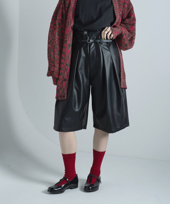 【アフロタス/Aphlotus】のアプロタス バギーフレア ハーフパンツ( フェイクレザー・ゴブラン ) インテリア・キッズ・メンズ・レディースファッション・服の通販 founy(ファニー) https://founy.com/ ファッション Fashion レディースファッション Fashion for Women パンツ Pants & Trousers ショートパンツ・ハーフパンツ High-Waisted & Relaxed Shorts エスニック Ethnic Style コーティング Coating, Coated Finish サスペンダー Suspenders, Braces サンダル Sandals, Summer Shoes シューズ Shoes, Footwear シンプル Simple, Minimal スニーカー Sneakers, Trainers トレンド Trend, Trending Now ドレス Dress, One-Piece 定番 Standard, Basic Item ハーフ Half, Half-Length フェイクレザー Faux Leather, PU Leather フレア Flare, Flared ブルゾン Blouson, Bomber Jacket ポケット Pocket, Pocket Detail 夏 Summer 2025年 2025 2025春夏・S/S Spring/Summer 2025 SS25 |ID: prp329100004744117 ipo3291000000034597372