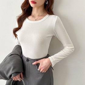 【ココモモ/COCOMOMO】のシンプルで着回し力抜群 ロンT 長袖カットソー ストレッチ インナー 長袖 人気、トレンドファッション・服の通販 founy(ファニー) ファッション Fashion レディースファッション Fashion for Women トップス・カットソー Cut & Sew Tops ロングTシャツ・Tシャツ Longline T-Shirts & Tees カットソー・ベーシックTシャツ Cut-and-Sewn Tops / Stretch Tees & Basics おすすめ Recommended / Our Picks インナー Innerwear カットソー Cut and Sewn Top シンプル Simple, Minimal ジャケット Jacket, Outerwear ストレッチ Stretch, Stretchy Fabric フィット Fit, Slim Fit 羽織 Haori, Light Jacket 長袖 Long Sleeve, Full Sleeve |ID:prp329100004744135