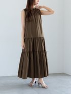 【テチチ/Te chichi】のナイロンティアードワンピース 人気、トレンドファッション・服の通販 founy(ファニー) ファッション Fashion レディースファッション Fashion for Women ワンピース Dresses エアリー Airy Texture ギャザー Gathered, Ruffled ティアードワンピース Tiered Dress, Flared Dress フォルム Silhouette, Form エレガント 上品 Elegant thumbnail カーキ|ID: prp329100004744289 ipo3291000000034289885