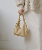 【ジェミール/gemeil】の【コラボカラーあり】ノットワンハンドルバッグ 人気、トレンドファッション・服の通販 founy(ファニー) ファッション Fashion レディースファッション Fashion for Women バッグ Bags コラボ Collaboration, Collab 傘 Umbrella, Parasol シルバー Silver, Metallic Silver 財布 Wallet, Purse タオル Towel, Bath Towel トレンド Trend, Trending Now 人気 Popular, Best Seller ハンド Hand, Handmade フォルム Silhouette, Form ポケット Pocket, Pocket Detail thumbnail ベージュ|ID: prp329100004744325 ipo3291000000034932967