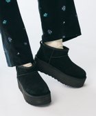 【ビューティ&ユース ユナイテッドアローズ/BEAUTY&YOUTH / UNITED ARROWS】のUGG クラシック ウルトラミニプラットフォーム ブーツ 人気、トレンドファッション・服の通販 founy(ファニー) ファッション Fashion レディースファッション Fashion for Women アシンメトリー Asymmetrical Style 厚底 Platform Shoes くるぶし Ankle-Length カリフォルニア California, Cali Style クラシック Classic, Timeless Style シューズ Shoes, Footwear トレンド Trend, Trending Now 人気 Popular, Best Seller フォルム Silhouette, Form ライニング Inner Lining, Inner Fabric, Lined おすすめ Recommended / Our Picks thumbnail BLACK|ID: prp329100004744399 ipo3291000000034482685