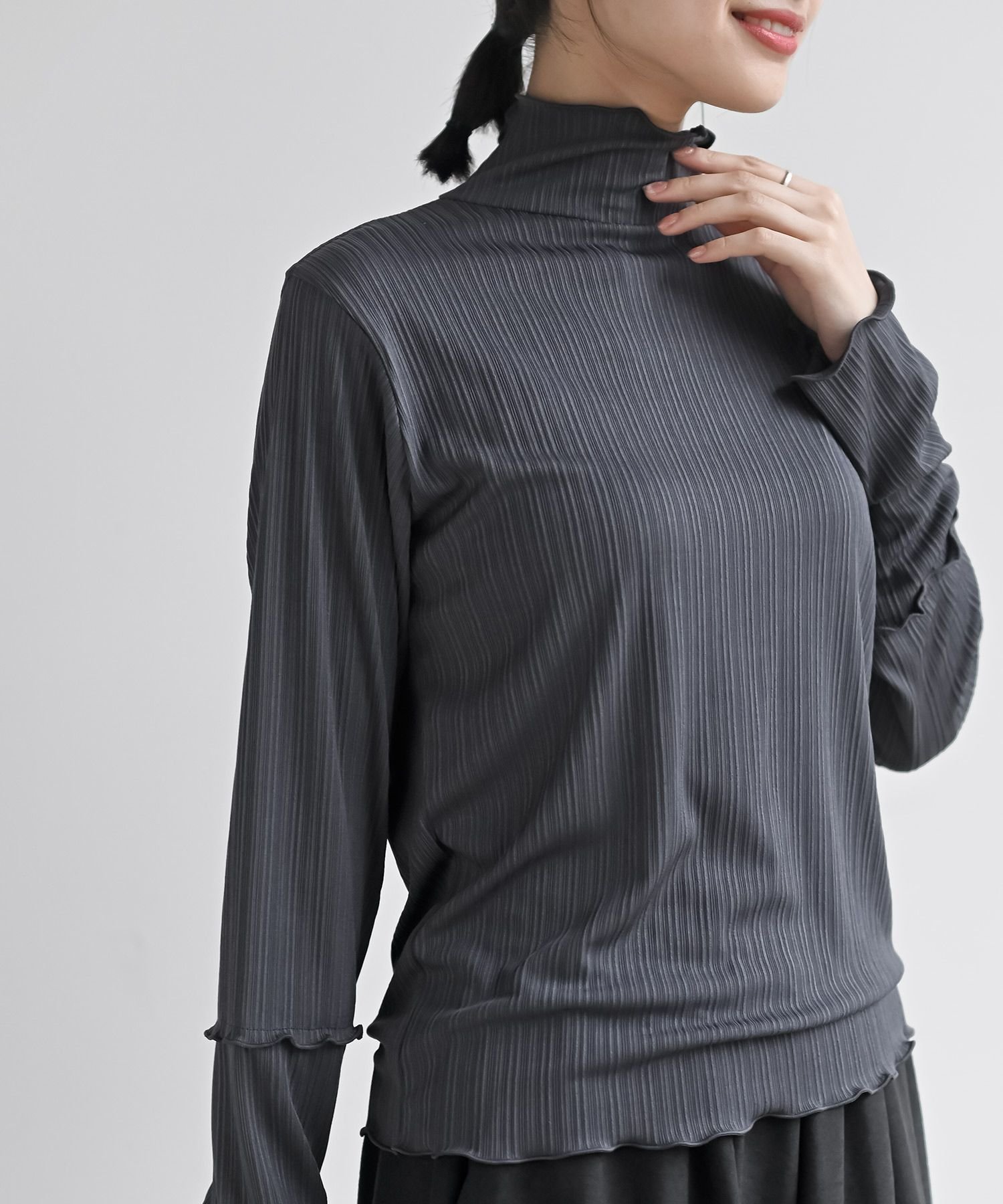 【アールピーエス/rps】の光沢テレコハイネックカットソー インテリア・キッズ・メンズ・レディースファッション・服の通販 founy(ファニー) ファッション Fashion レディースファッション Fashion for Women トップス・カットソー Cut & Sew Tops カットソー・ベーシックTシャツ Cut-and-Sewn Tops / Stretch Tees & Basics カットソー Cut and Sewn Top フリル Frill, Ruffle チャコールグレー|ID: prp329100004744403 ipo3291000000034561516