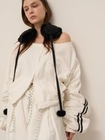【スナイデル/SNIDEL】の【SNIDEL/NUTMEG】オフショルジップロゴプルオーバー 人気、トレンドファッション・服の通販 founy(ファニー) ファッション Fashion レディースファッション Fashion for Women トップス・カットソー Cut & Sew Tops カジュアルプルオーバー・ニットトップス Pullovers & Knit Tops / Casual Pullovers ウェーブ Wavy Pattern ヴィンテージ Vintage Style ギャザー Gathered, Ruffled コラボ Collaboration, Collab ショルダー Shoulder, Shoulder Strap スウェット / スエット Sweatshirt, Sweatwear ストレート Straight, Straight Cut スポーツ Sports, Activewear スポーティ Sporty, Casual Athletic セットアップ Set-Up, Coordinated Outfit 人気 Popular, Best Seller バランス Balance, Style Balance フェミニン Feminine, Girly フロント Front, Front Design ワンポイント One Point, Statement Accent おすすめ Recommended / Our Picks |ID:prp329100004744436