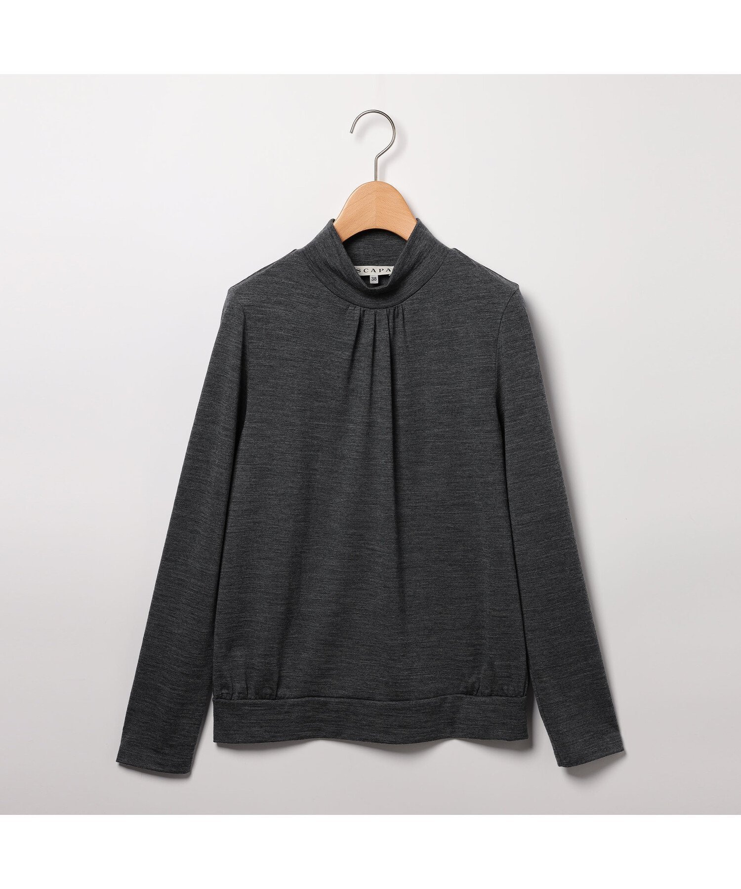 【スキャパ/SCAPA】のバンデーラテンジクカットソー インテリア・キッズ・メンズ・レディースファッション・服の通販 founy(ファニー) 　ファッション　Fashion　レディースファッション　Fashion for Women　トップス・カットソー　Cut & Sew Tops　カットソー・ベーシックTシャツ　Cut-and-Sewn Tops / Stretch Tees & Basics　インナー　Innerwear　シンプル　Simple, Minimal　ジャケット　Jacket, Outerwear　ボトム　Bottoms, Lower Wear　エレガント 上品　Elegant　無地　Plain, Solid Color　グレー|ID: prp329100004744452 ipo3291000000034292197