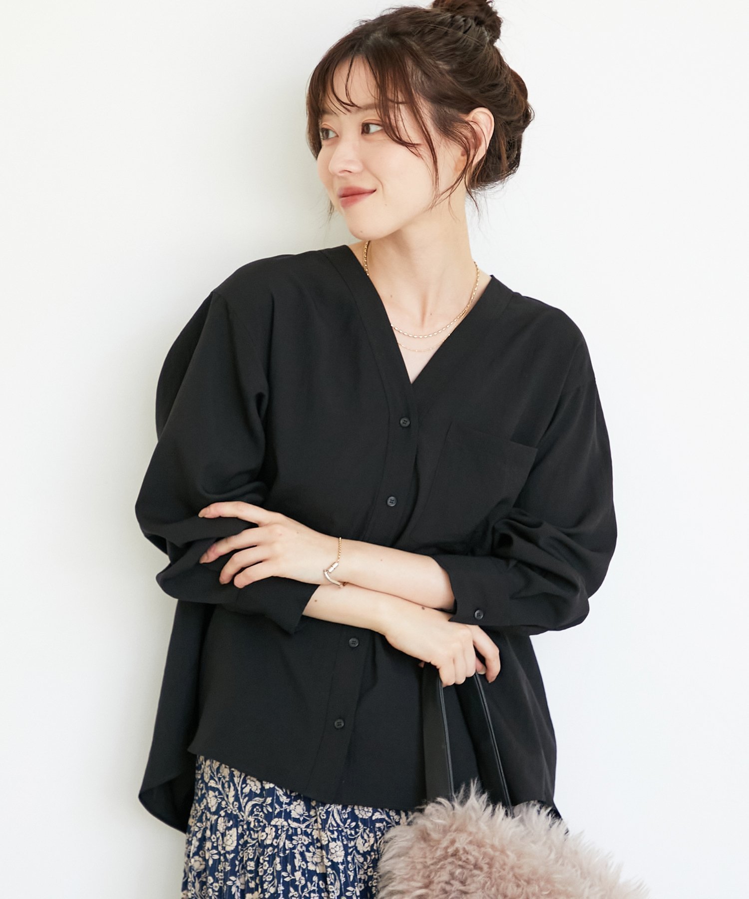 【ルクールブラン/le.coeur blanc】の《手洗い可能》エアータンブラーノーカラーブラウス 人気、トレンドファッション・服の通販 founy(ファニー) 　ファッション　Fashion　レディースファッション　Fashion for Women　トップス・カットソー　Cut & Sew Tops　シャツ・ブラウス・オフィスカジュアル　Elegant Blouses & Button-Ups　インナー　Innerwear　ウェーブ　Wavy Pattern　シャーリング　Shirring, Ruched　タンブラー　Tumbler, Travel Mug　タートル　Turtleneck, Turtle Collar　ベスト　Vest, Waistcoat　おすすめ　Recommended / Our Picks　 other-1|ID: prp329100004744492 ipo3291000000034292661