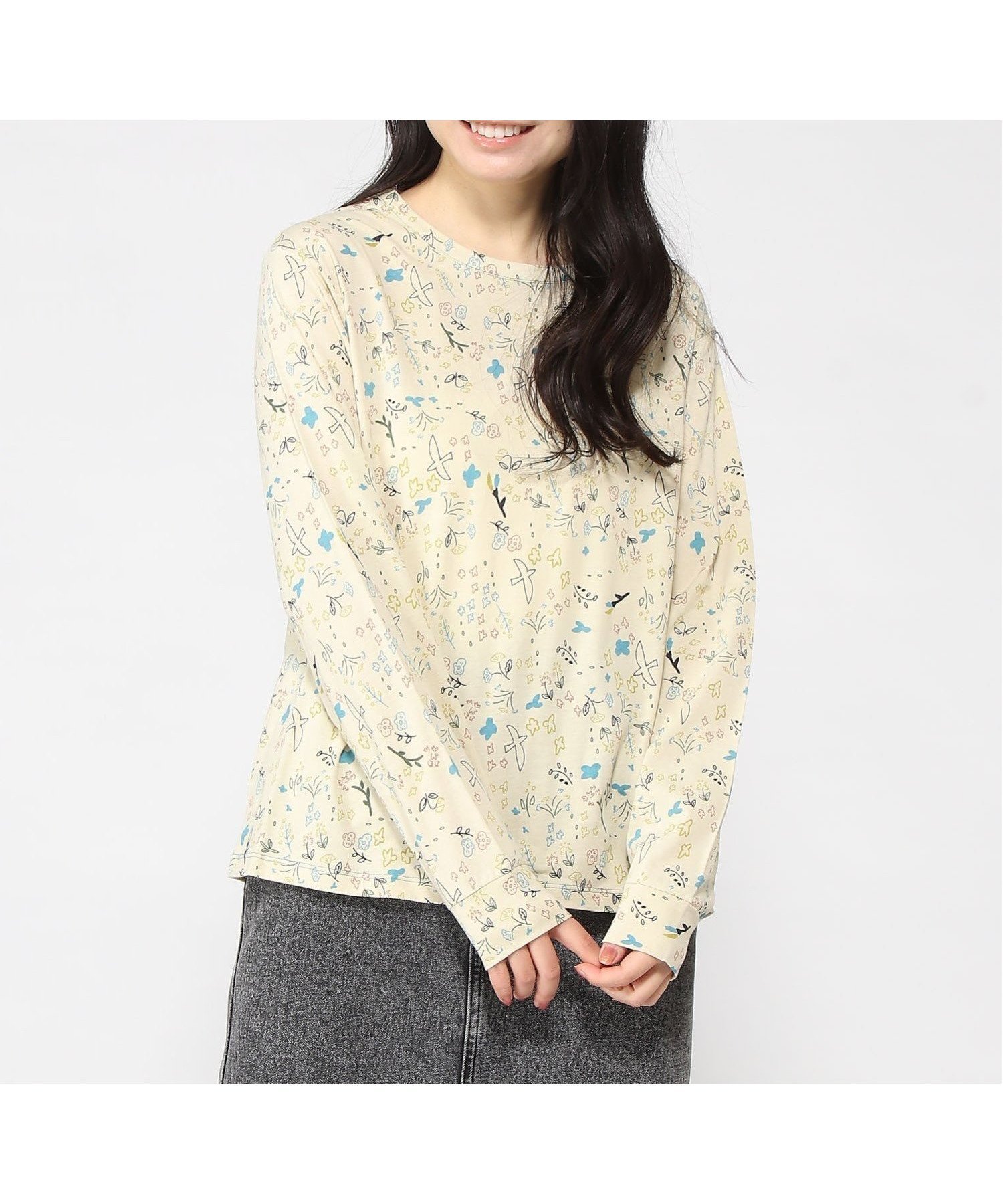 【プードゥドゥ/POU DOU DOU】のボタニカル線画プリントロンTee インテリア・キッズ・メンズ・レディースファッション・服の通販 founy(ファニー) 　ファッション　Fashion　レディースファッション　Fashion for Women　トップス・カットソー　Cut & Sew Tops　ロングTシャツ・Tシャツ　Longline T-Shirts & Tees　シンプル　Simple, Minimal　スリーブ　Sleeve, Long Sleeve / Short Sleeve　ボタニカル　Botanical, Floral Pattern　ロング　Long, Long-Length　ベージュ|ID: prp329100004744879 ipo3291000000034297791