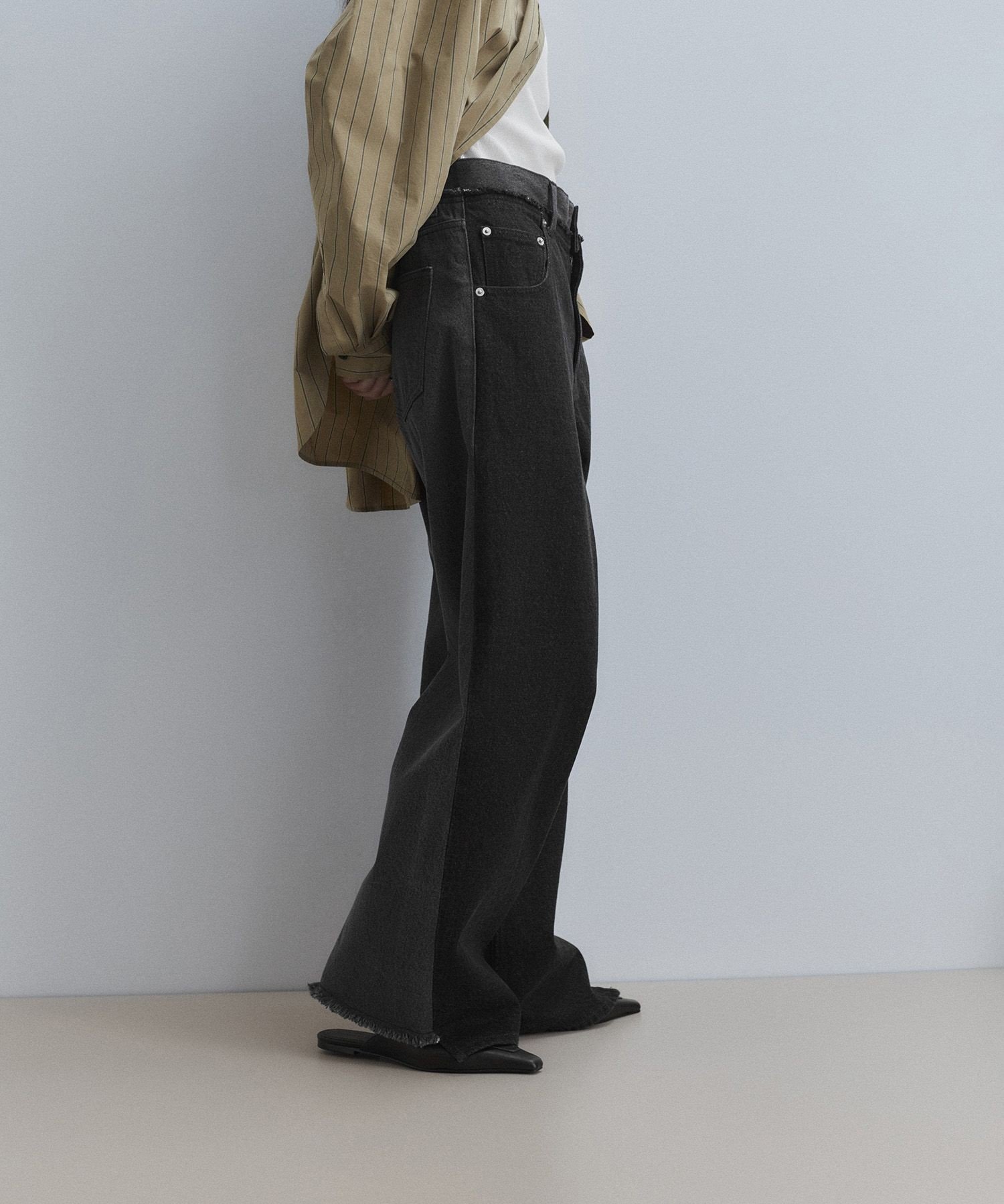 【アダム エ ロペ/ADAM ET ROPE'】の【WEB限定】イレギュラーヘムワイドストレートパンツ 人気、トレンドファッション・服の通販 founy(ファニー) ファッション Fashion レディースファッション Fashion for Women パンツ Pants & Trousers インディゴ Indigo Denim シューズ Shoes, Footwear ストレート Straight, Straight Cut スニーカー Sneakers, Trainers スラックス Slacks, Dress Pants デニム Denim, Jeans Material バランス Balance, Style Balance フェミニン Feminine, Girly フラット Flat, Flat Shoes フリンジ Fringe, Tassel ポケット Pocket, Pocket Detail ミュール Mule, Backless Shoes リラックス Relax, Relaxed Fit ワイド Wide, Wide Fit A/W・秋冬 Autumn/Winter エレガント 上品 Elegant 2026年 2026 other-1|ID: prp329100004744944 ipo3291000000034630975