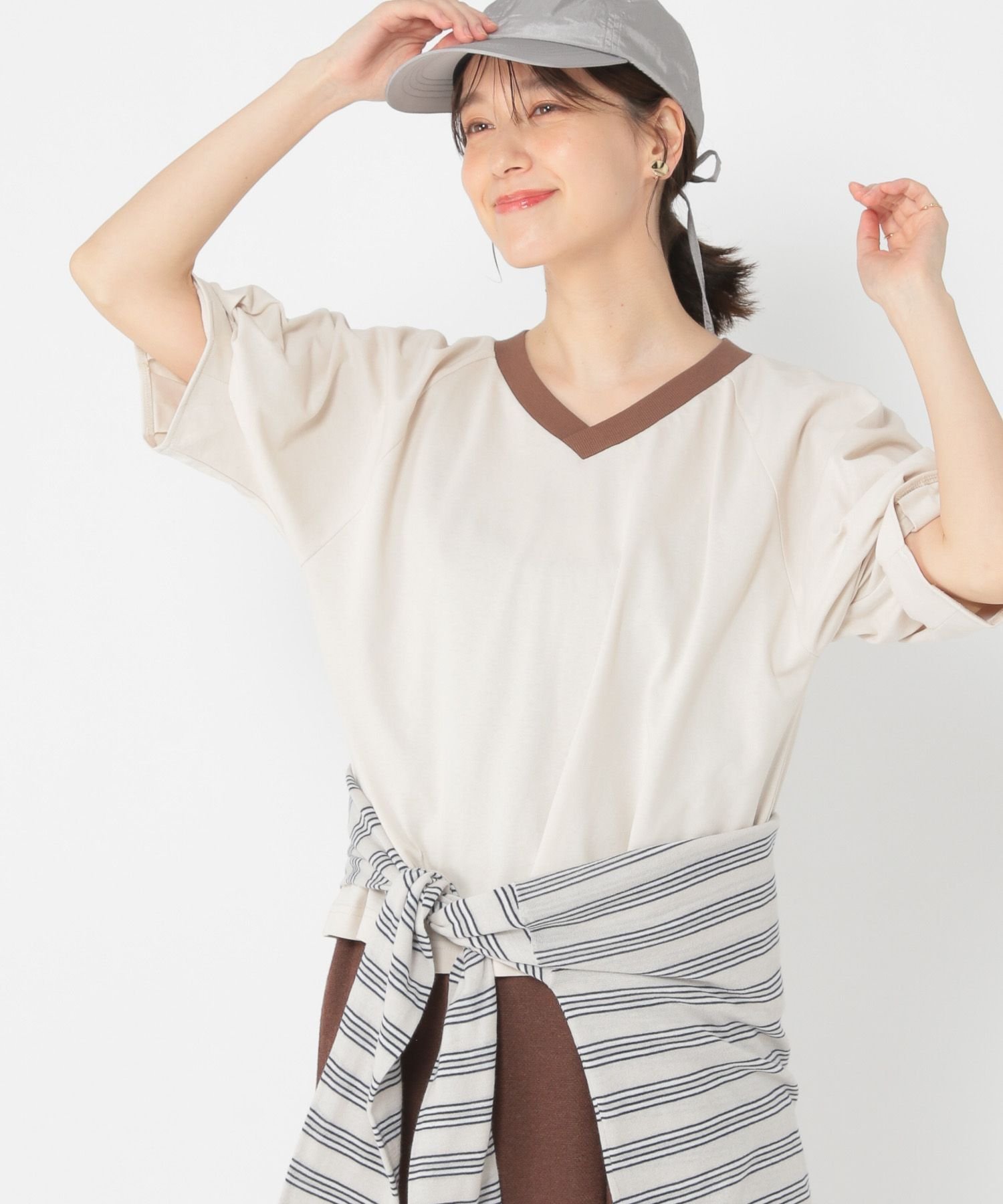 【スタディオ クリップ/studio CLIP】の【WEB/一部店舗限定商品】USAコットンダーツスリーブリンガーVネックT インテリア・キッズ・メンズ・レディースファッション・服の通販 founy(ファニー) 　ファッション　Fashion　レディースファッション　Fashion for Women　トップス・カットソー　Cut & Sew Tops　Vネックトップス　V-Neck Tops / V-Cut Neckline Shirts　おすすめ　Recommended / Our Picks　カットソー　Cut and Sewn Top　クロップド　Cropped, Short Length　スポーティ　Sporty, Casual Athletic　スリーブ　Sleeve, Long Sleeve / Short Sleeve　デニム　Denim, Jeans Material　ボトム　Bottoms, Lower Wear　定番　Standard, Basic Item　抗菌　Antibacterial, Bacteria-Resistant　グレージュ×ブラウン12|ID: prp329100004745036 ipo3291000000034300055