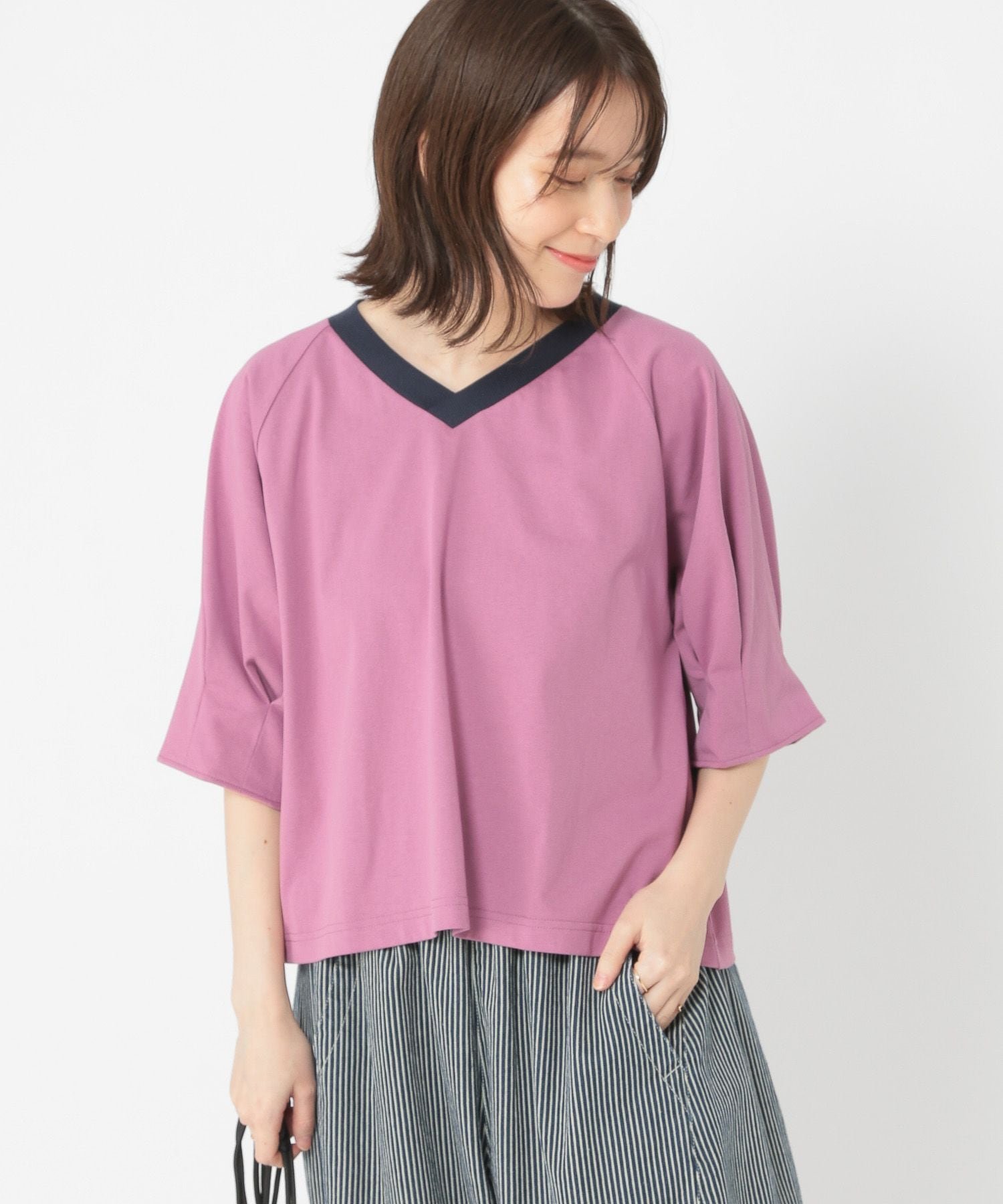 【スタディオ クリップ/studio CLIP】の【WEB/一部店舗限定商品】USAコットンダーツスリーブリンガーVネックT インテリア・キッズ・メンズ・レディースファッション・服の通販 founy(ファニー) 　ファッション　Fashion　レディースファッション　Fashion for Women　トップス・カットソー　Cut & Sew Tops　Vネックトップス　V-Neck Tops / V-Cut Neckline Shirts　おすすめ　Recommended / Our Picks　カットソー　Cut and Sewn Top　クロップド　Cropped, Short Length　スポーティ　Sporty, Casual Athletic　スリーブ　Sleeve, Long Sleeve / Short Sleeve　デニム　Denim, Jeans Material　ボトム　Bottoms, Lower Wear　定番　Standard, Basic Item　抗菌　Antibacterial, Bacteria-Resistant　パープル×ネイビー90|ID: prp329100004745036 ipo3291000000034300062
