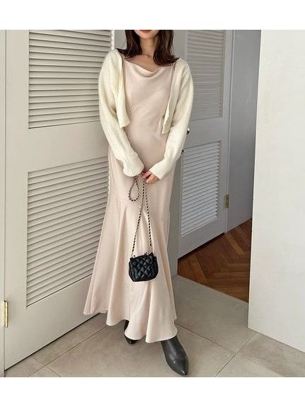【スナイデル/SNIDEL】のサテンマーメイドキャミワンピース インテリア・キッズ・メンズ・レディースファッション・服の通販 founy(ファニー) 　ファッション　Fashion　レディースファッション　Fashion for Women　ワンピース　Dresses　キャミソールワンピース　Camisole Dresses　ウェーブ　Wavy Pattern　エレガント 上品　Elegant　サテン　Satin, Glossy Fabric　シンプル　Simple, Minimal　ストレート　Straight, Straight Cut　スマート　Smart, Elegant　ドレス　Dress, One-Piece　ドレープ　Drape, Draping Fabric　マフラー　Scarf, Muffler　マーメイド　Mermaid, Fishtail Silhouette　ラップ　Wrap, Wrap Design　リボン　Ribbon, Bow　おすすめ　Recommended / Our Picks　IVR[003]|ID: prp329100004745079 ipo3291000000034728129