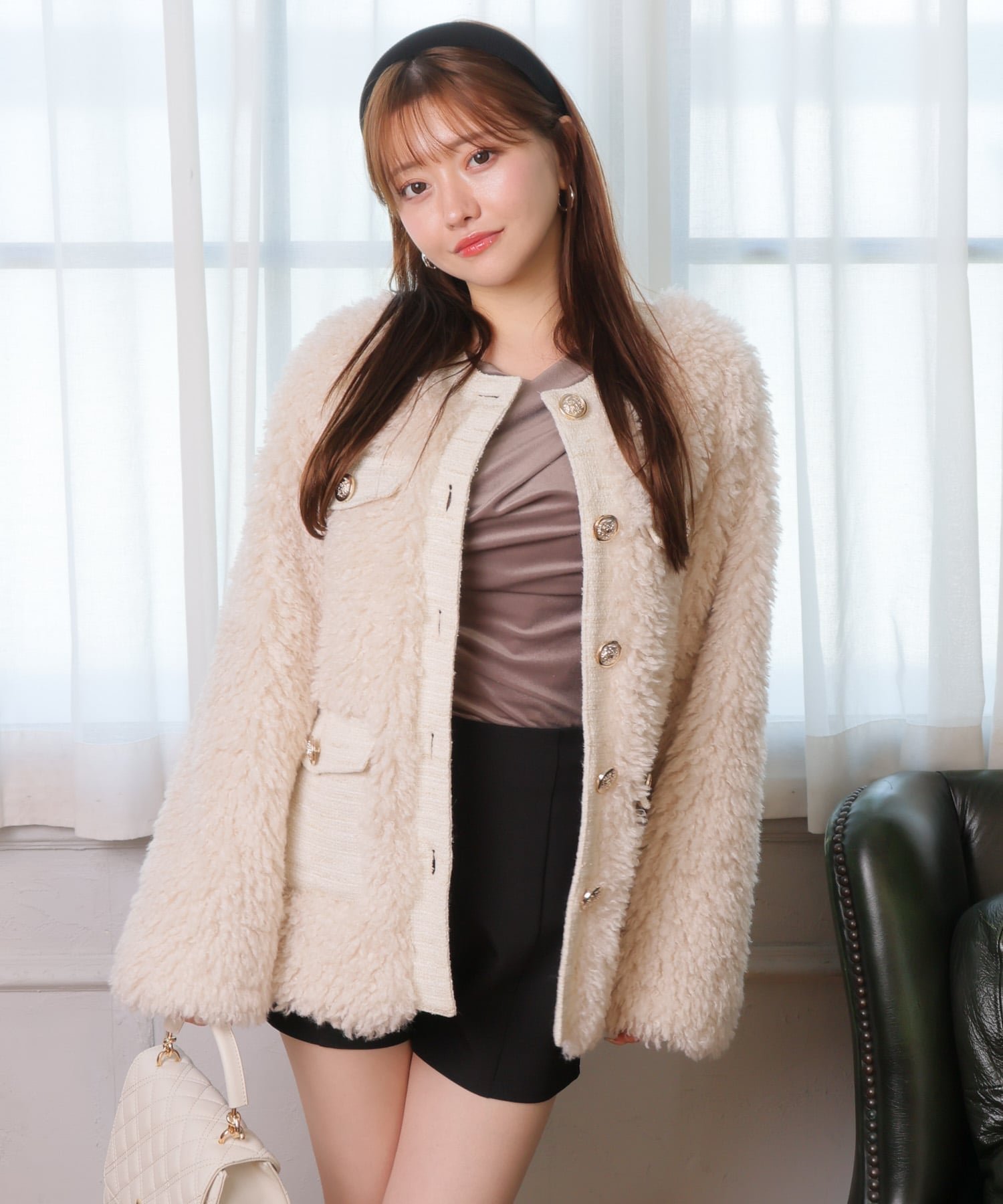 【リップサービス/LIP SERVICE】のLIP SERVICE/シープライクミドルボアジャケット インテリア・キッズ・メンズ・レディースファッション・服の通販 founy(ファニー) 　ファッション　Fashion　レディースファッション　Fashion for Women　アウター　Coat / Outerwear Collection　レディースジャケット・軽アウター　Jackets　おすすめ　Recommended / Our Picks　クラシカル　Classical, Vintage-Inspired　シンプル　Simple, Minimal　ジャケット　Jacket, Outerwear　ダウン　Down, Puffer　ツイード　Twill, Twill Weave　デニム　Denim, Jeans Material　トレンド　Trend, Trending Now　フロント　Front, Front Design　ボトム　Bottoms, Lower Wear　ミドル　Middle Length, Mid Height　A/W・秋冬　Autumn/Winter　アイボリー|ID: prp329100004745131 ipo3291000000034300997