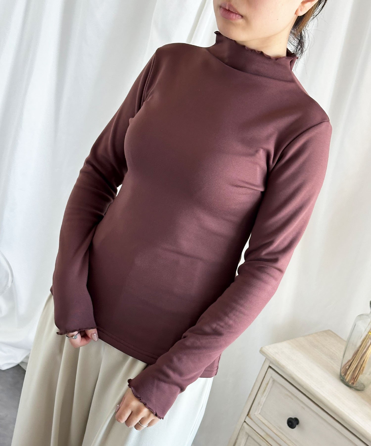 【アイモハ/aimoha】のaimoha/フリル裏ボアインナートップス インテリア・キッズ・メンズ・レディースファッション・服の通販 founy(ファニー) 　ファッション　Fashion　レディースファッション　Fashion for Women　トップス・カットソー　Cut & Sew Tops　おすすめ　Recommended / Our Picks　インナー　Innerwear　フィット　Fit, Slim Fit　フリル　Frill, Ruffle　ブラウン|ID: prp329100004745141 ipo3291000000034301143