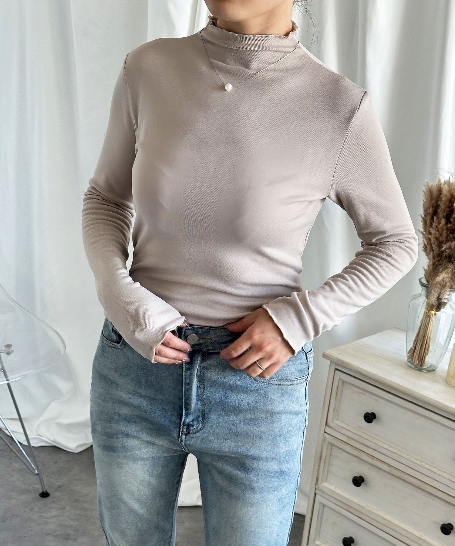 【アイモハ/aimoha】のaimoha/フリル裏ボアインナートップス インテリア・キッズ・メンズ・レディースファッション・服の通販 founy(ファニー) 　ファッション　Fashion　レディースファッション　Fashion for Women　トップス・カットソー　Cut & Sew Tops　おすすめ　Recommended / Our Picks　インナー　Innerwear　フィット　Fit, Slim Fit　フリル　Frill, Ruffle　ベージュ|ID: prp329100004745141 ipo3291000000034301146