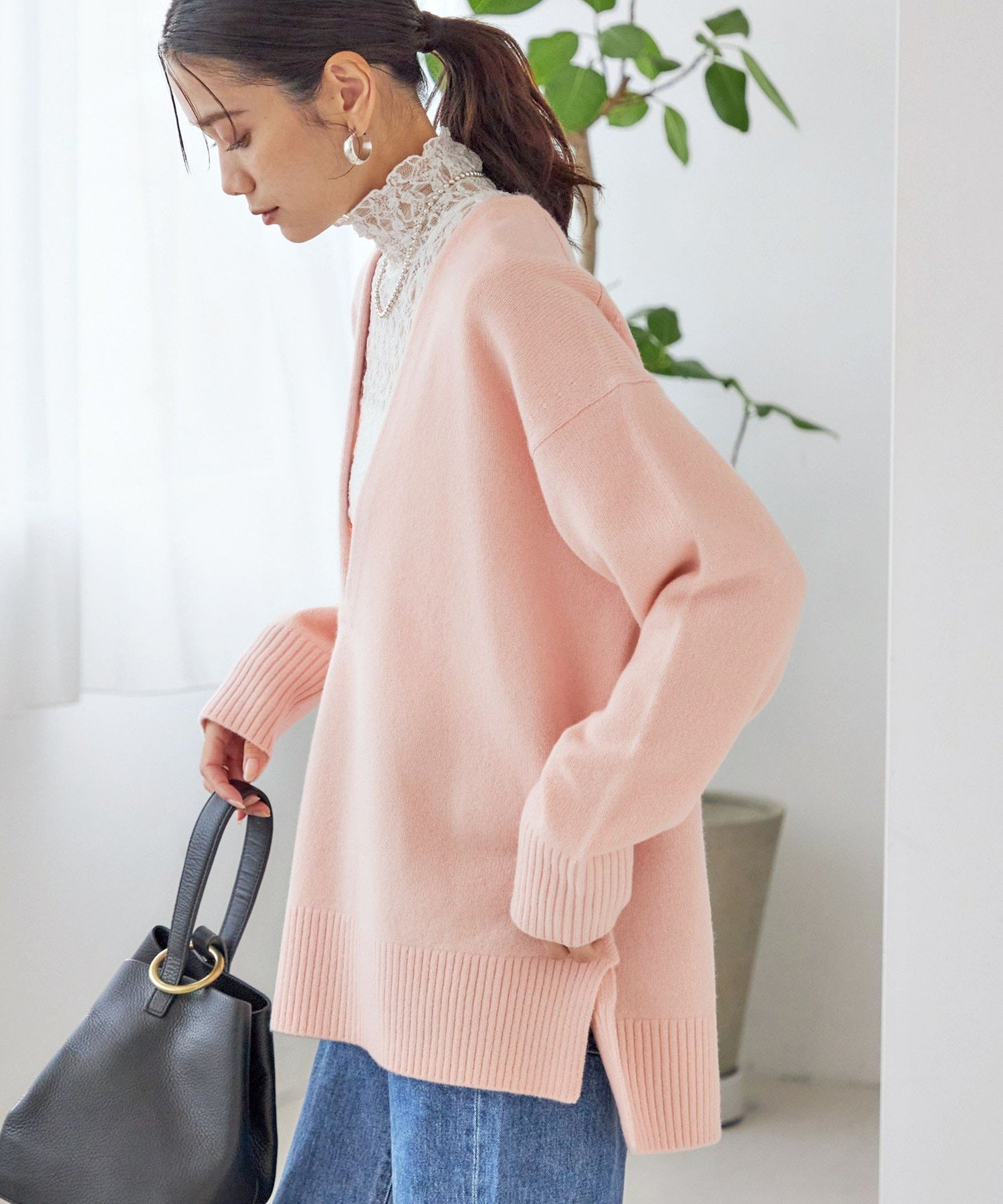 【シップス フォー ウィメン/SHIPS】の手洗い可能 ウール カシミヤ Vネック プルオーバー インテリア・キッズ・メンズ・レディースファッション・服の通販 founy(ファニー) ファッション Fashion レディースファッション Fashion for Women トップス・カットソー Cut & Sew Tops カジュアルプルオーバー・ニットトップス Pullovers & Knit Tops / Casual Pullovers Vネックトップス V-Neck Tops / V-Cut Neckline Shirts インナー Innerwear シアー Sheer, See-Through スリット Slit, Slit Detail デコルテ Décolleté, Neckline ポケット Pocket, Pocket Detail ミュール Mule, Backless Shoes おすすめ Recommended / Our Picks エレガント 上品 Elegant 2025年 2025 2025-2026秋冬・A/W Autumn/Winter 2025–26 AW25–26 ピンク|ID: prp329100004745287 ipo3291000000035137638