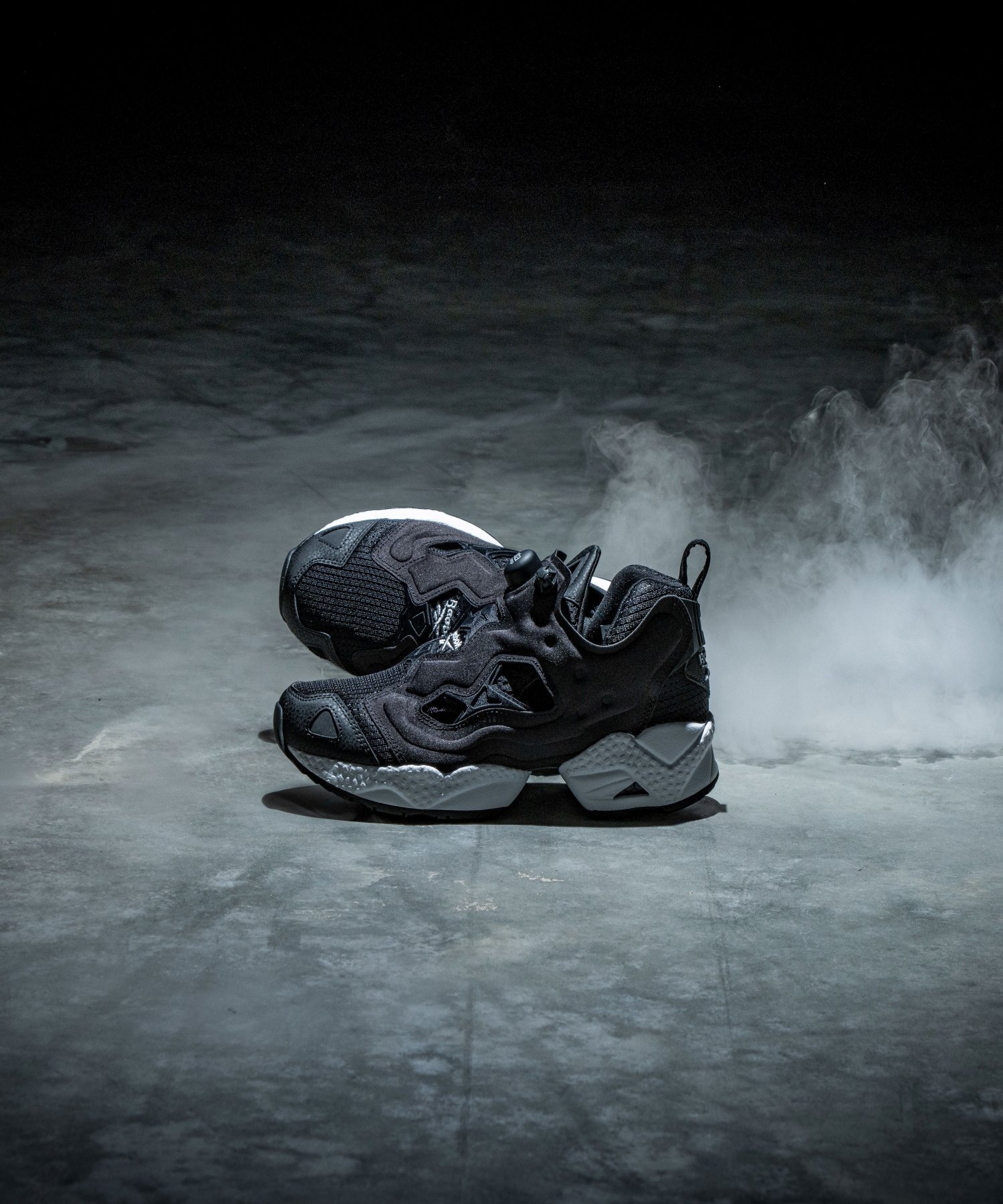 【リーボック/Reebok】のインスタポンプフューリー 95 / INSTAPUMP FURY 95 インテリア・キッズ・メンズ・レディースファッション・服の通販 founy(ファニー) 　ファッション　Fashion　レディースファッション　Fashion for Women　スニーカー　Sneakers, Trainers　フィット　Fit, Slim Fit　プレート　Plate, Dish　ライニング　Inner Lining, Inner Fabric, Lined　リメイク　Remake, Reconstructed　ブラック_100008357|ID: prp329100004745373 ipo3291000000034704913