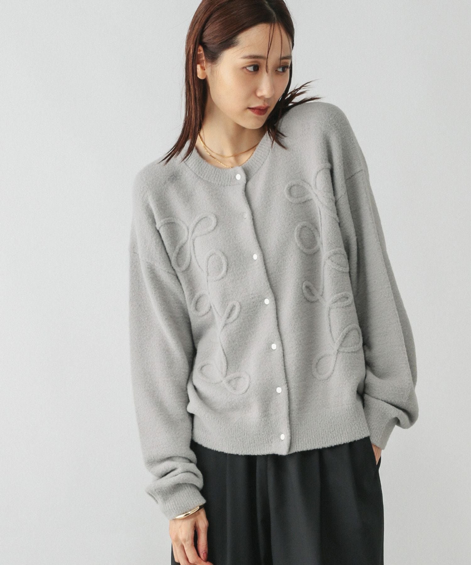 【グローバルワーク/GLOBAL WORK】のフワフワHugmeクルーカーディガン/581164 人気、トレンドファッション・服の通販 founy(ファニー) 　ファッション　Fashion　レディースファッション　Fashion for Women　トップス・カットソー　Cut & Sew Tops　カーディガン・羽織り　Layered Style Cardigans　カーディガン　Cardigan, Knitwear　コンパクト　Compact, Small Size　ショート　Short, Short Length　テクスチャー　Texture, Textured Fabric　トレンド　Trend, Trending Now　フェザー　Feather, Feather Detail　 other-1|ID: prp329100004745419 ipo3291000000034305205