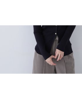 【ナチュラル ビューティー ベーシック/NATURAL BEAUTY BASIC】のゴールドボタンリブカーディガン 人気、トレンドファッション・服の通販 founy(ファニー) ファッション Fashion レディースファッション Fashion for Women トップス・カットソー Cut & Sew Tops カーディガン・羽織り Layered Style Cardigans スリット Slit, Slit Detail メタル Metal, Metal Parts ロング Long, Long-Length 春 Spring 秋 Autumn |ID:prp329100004745459