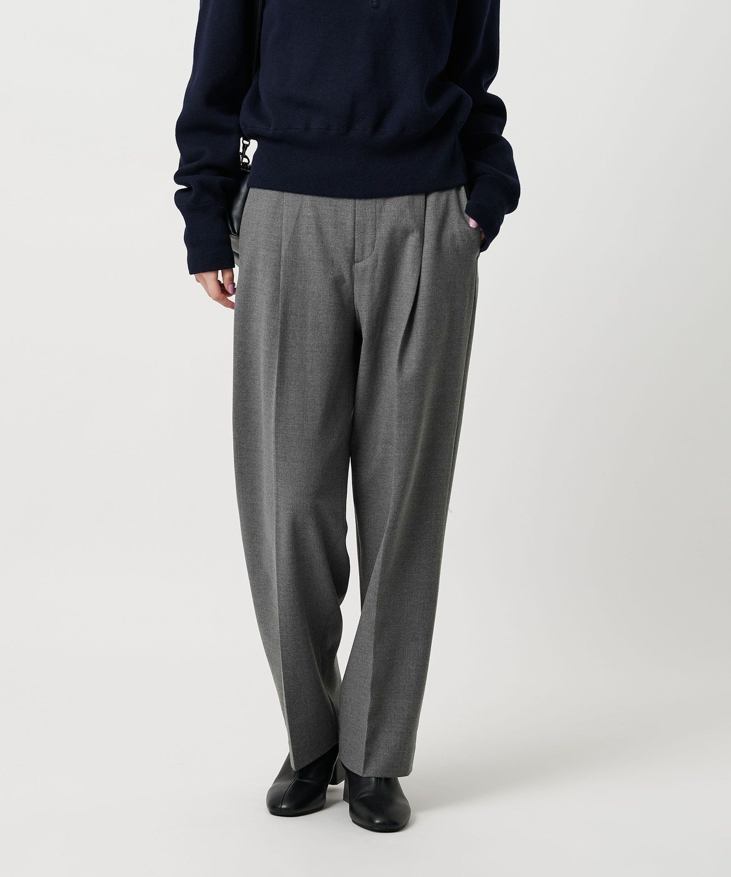 【ビューティ&ユース ユナイテッドアローズ/BEAUTY&YOUTH / UNITED ARROWS】のタックテーパードパンツ ウォッシャブル インテリア・キッズ・メンズ・レディースファッション・服の通販 founy(ファニー) ファッション Fashion レディースファッション Fashion for Women パンツ Pants & Trousers ウォッシャブル Machine Washable ウォーム Warm Fabric ジャケット Jacket, Outerwear スウェット / スエット Sweatshirt, Sweatwear スニーカー Sneakers, Trainers センター Center, Center Line バランス Balance, Style Balance リラックス Relax, Relaxed Fit おすすめ Recommended / Our Picks ビジネス 仕事 通勤 Business / Work / Commuting MD.GRAY|ID: prp329100004745973 ipo3291000000034486516