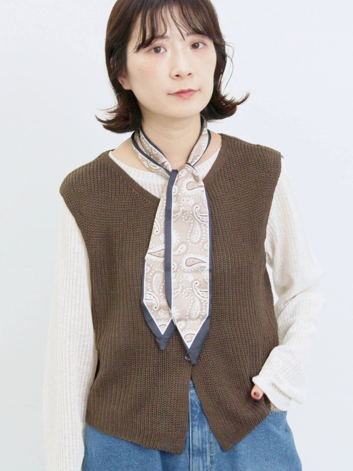 【サマンサモスモス/Samansa Mos2】のバンダナ付きニットベスト インテリア・キッズ・メンズ・レディースファッション・服の通販 founy(ファニー) https://founy.com/ ファッション Fashion レディースファッション Fashion for Women アウター Coat / Outerwear Collection トップス・カットソー Cut & Sew Tops ニット Knit Tops & Sweaters ベスト&ジレ / 重ね着スタイル Vests & Gilets おすすめ Recommended / Our Picks カットソー Cut and Sewn Top バンダナ Bandana, Head Scarf ベスト Vest, Waistcoat |ID: prp329100004746213 ipo3291000000034312770