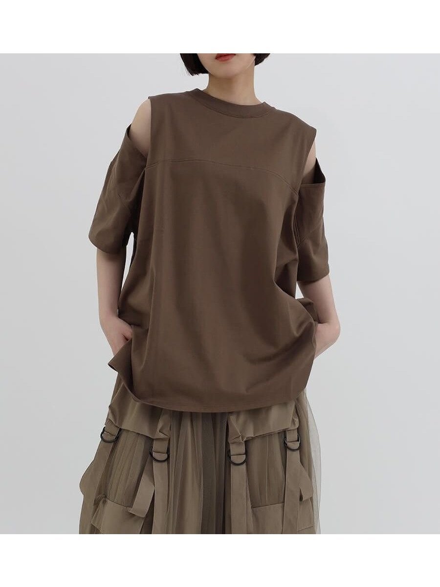 【ラシュッド/LASUD】のショルダースリットデザインカットソー インテリア・キッズ・メンズ・レディースファッション・服の通販 founy(ファニー)  ファッション Fashion レディースファッション Fashion for Women トップス・カットソー Cut & Sew Tops カットソー・ベーシックTシャツ Cut-and-Sewn Tops / Stretch Tees & Basics カットソー Cut and Sewn Top シンプル Simple, Minimal スリット Slit, Slit Detail ベーシック Basic, Essential ブラウン|ID: prp329100004746419 ipo3291000000034380724