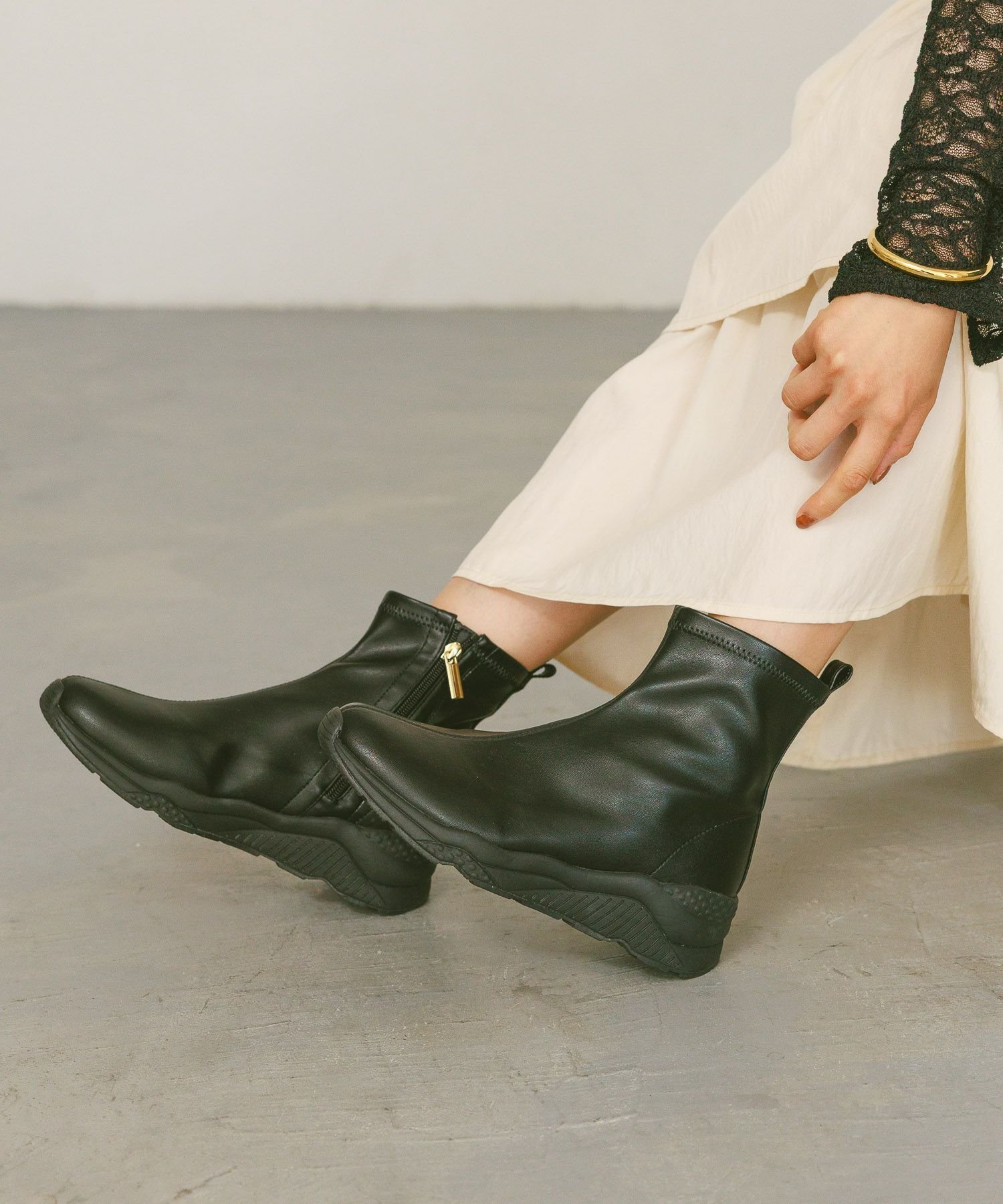 【ベイフロー/BAYFLOW】のリブニット素材も登場!! スニーカーブーツ インテリア・キッズ・メンズ・レディースファッション・服の通販 founy(ファニー) 　ファッション　Fashion　レディースファッション　Fashion for Women　スニーカー　Sneakers, Trainers　リブニット　Rib Knit, Ribbed Knit　人気　Popular, Best Seller　定番　Standard, Basic Item　抗菌　Antibacterial, Bacteria-Resistant　スムースブラック19|ID: prp329100004746578 ipo3291000000034634816