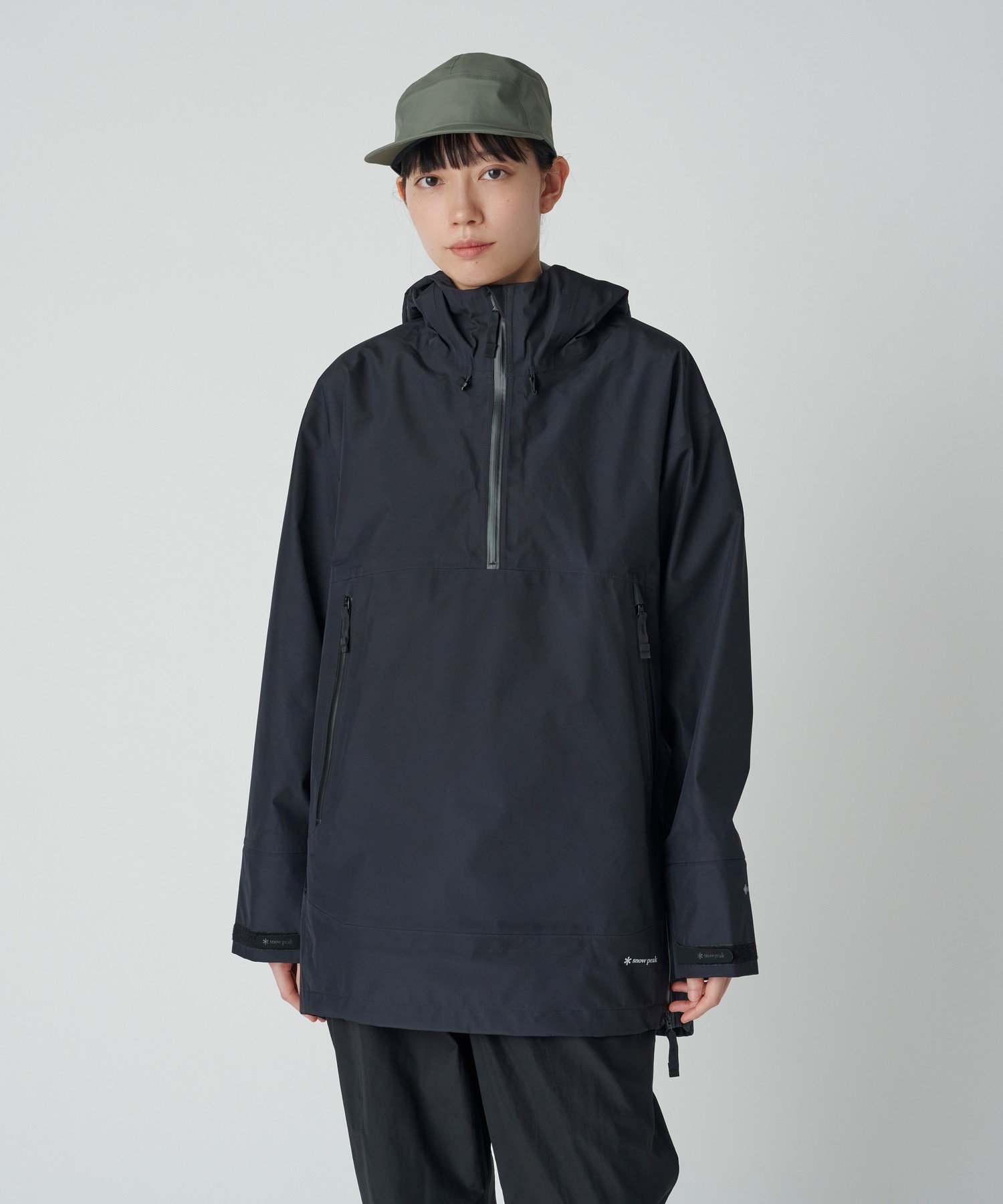 【スノーピーク/SNOW PEAK】のGORE-TEX Rain Pullover インテリア・キッズ・メンズ・レディースファッション・服の通販 founy(ファニー)  ファッション Fashion レディースファッション Fashion for Women トップス・カットソー Cut & Sew Tops カジュアルプルオーバー・ニットトップス Pullovers & Knit Tops / Casual Pullovers アウトドア Outdoor Clothing 春 Spring シンプル Simple, Minimal スピンドル Spindle, Drawcord スマート Smart, Elegant ポケット Pocket, Pocket Detail リップ Lip, Lip Motif S/S・春夏 SS, Spring/Summer, Warm Season 夏 Summer 2025年 2025 2025春夏・S/S Spring/Summer 2025 SS25 BLACK|ID: prp329100004746769 ipo3291000000034318227