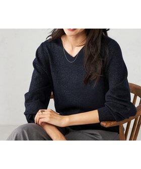 【アー ヴェー ヴェー/a.v.v】の【洗える】ラメVネック美ラクるパフスリーブニット 人気、トレンドファッション・服の通販 founy(ファニー) ファッション Fashion レディースファッション Fashion for Women トップス・カットソー Cut & Sew Tops ニット Knit Tops & Sweaters Vネックトップス V-Neck Tops / V-Cut Neckline Shirts インナー Innerwear 洗える Machine Washable ジャケット Jacket, Outerwear スリーブ Sleeve, Long Sleeve / Short Sleeve 人気 Popular, Best Seller ボトム Bottoms, Lower Wear 再入荷 Restock / Back in Stock エレガント 上品 Elegant ビジネス 仕事 通勤 Business / Work / Commuting |ID:prp329100004746845
