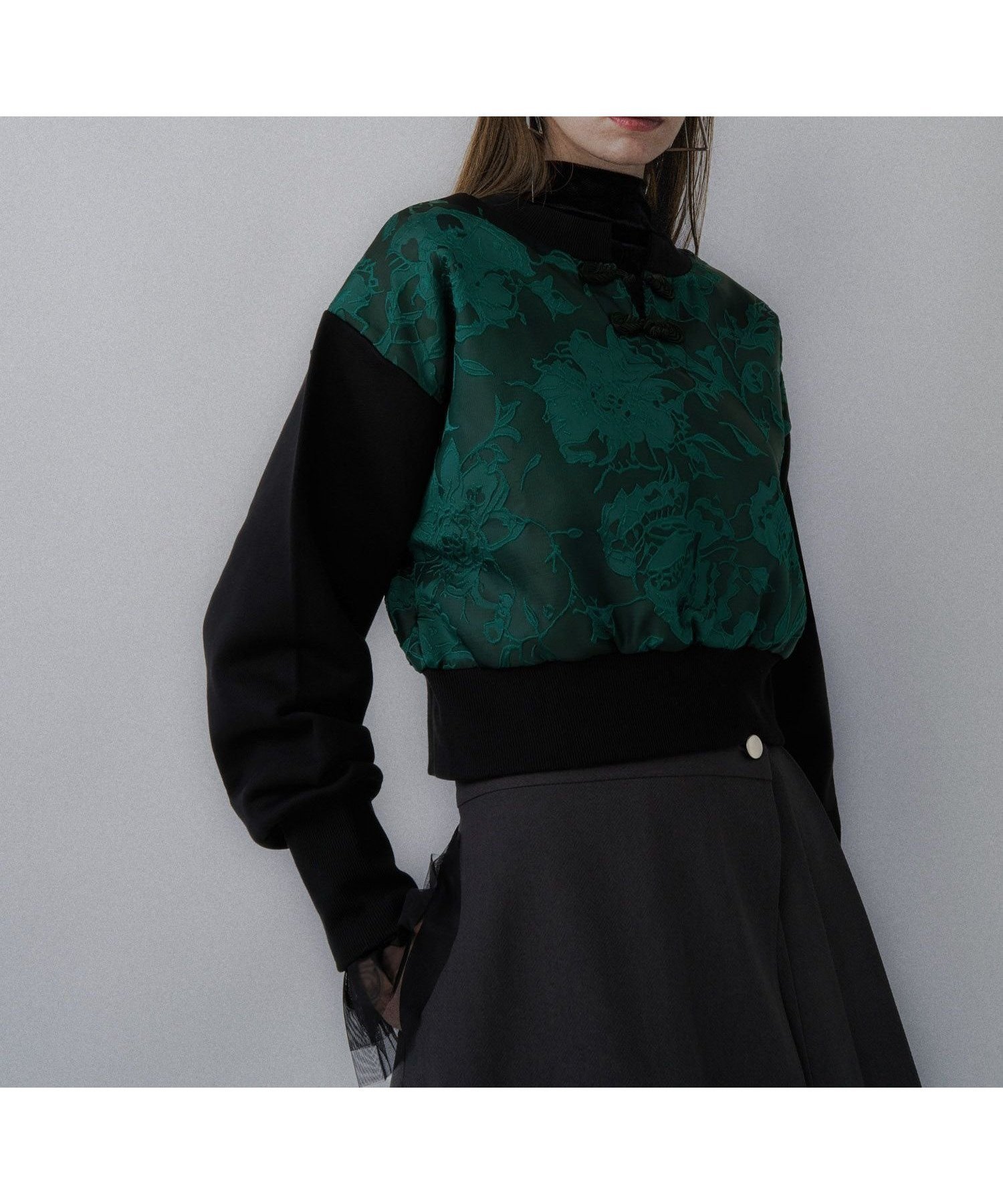 【ハレ/HARE】のチャイナスウェット インテリア・キッズ・メンズ・レディースファッション・服の通販 founy(ファニー) 　ファッション　Fashion　レディースファッション　Fashion for Women　トップス・カットソー　Cut & Sew Tops　レディースパーカー・カジュアルフーディー　Casual Hoodies & Sweatshirts　スウェット・クルーネックトップス　Sweatshirts & Crewnecks / Relaxed Fit Sweat Tops　おすすめ　Recommended / Our Picks　ウェーブ　Wavy Pattern　ショート　Short, Short Length　シルバー　Silver, Metallic Silver　スウェット / スエット　Sweatshirt, Sweatwear　ストレート　Straight, Straight Cut　チュニック　Tunic, Long Top　ルーズ　Loose, Oversized　ワイド　Wide, Wide Fit　ヴィンテージ　Vintage Style　定番　Standard, Basic Item　グリーン78|ID: prp329100004746873 ipo3291000000034647983