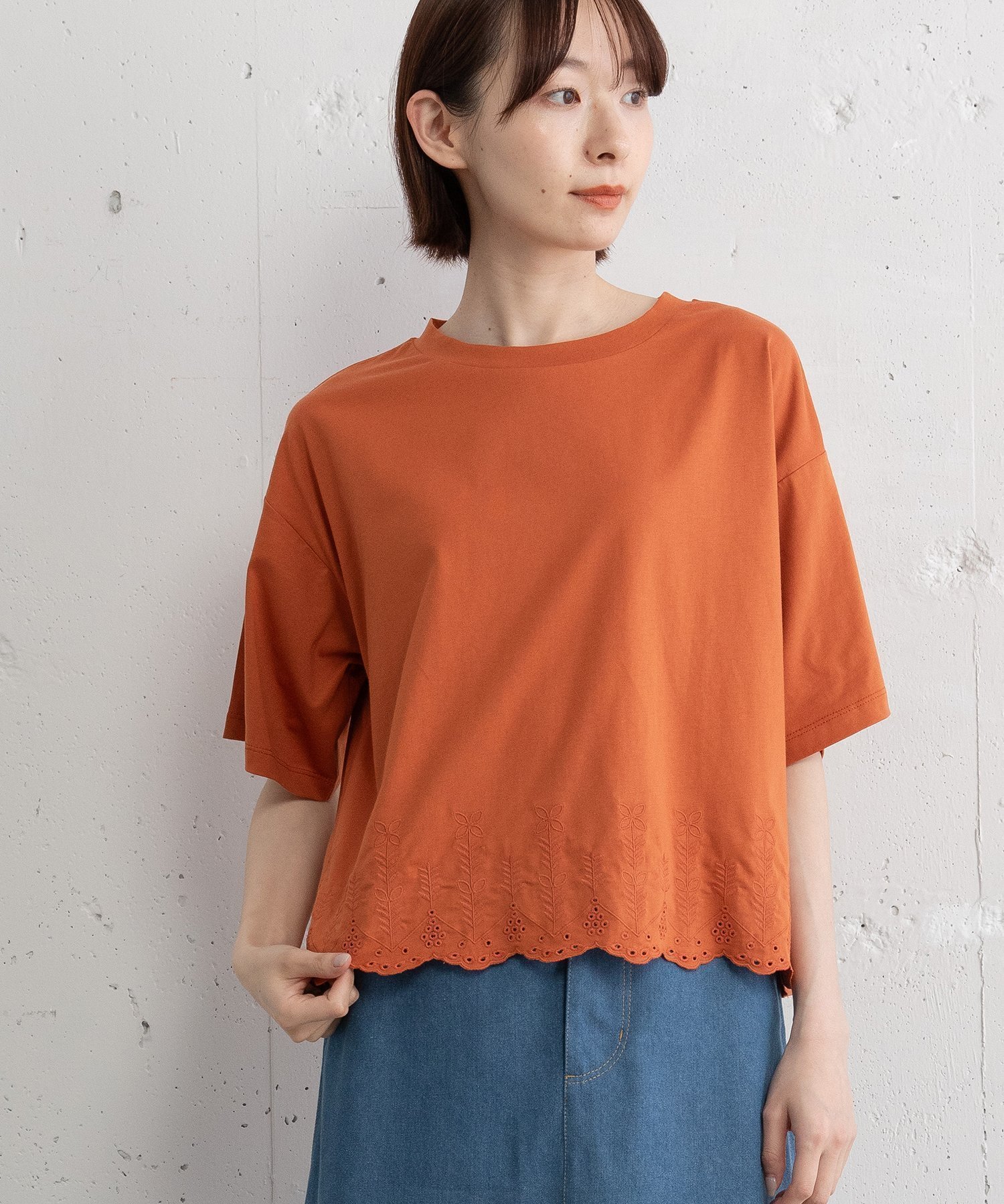 【プードゥドゥ/POU DOU DOU】の裾スカラップ刺繍プルオーバー 人気、トレンドファッション・服の通販 founy(ファニー) 　ファッション　Fashion　レディースファッション　Fashion for Women　トップス・カットソー　Cut & Sew Tops　カジュアルプルオーバー・ニットトップス　Pullovers & Knit Tops / Casual Pullovers　エンブロイダリー　Embroidery Design　クロップド　Cropped, Short Length　シンプル　Simple, Minimal　スカラップ　Scallop, Scalloped Edge　スマート　Smart, Elegant　ベーシック　Basic, Essential　ラウンド　Round, Round Neck　 other-1|ID: prp329100004746930 ipo3291000000034319897