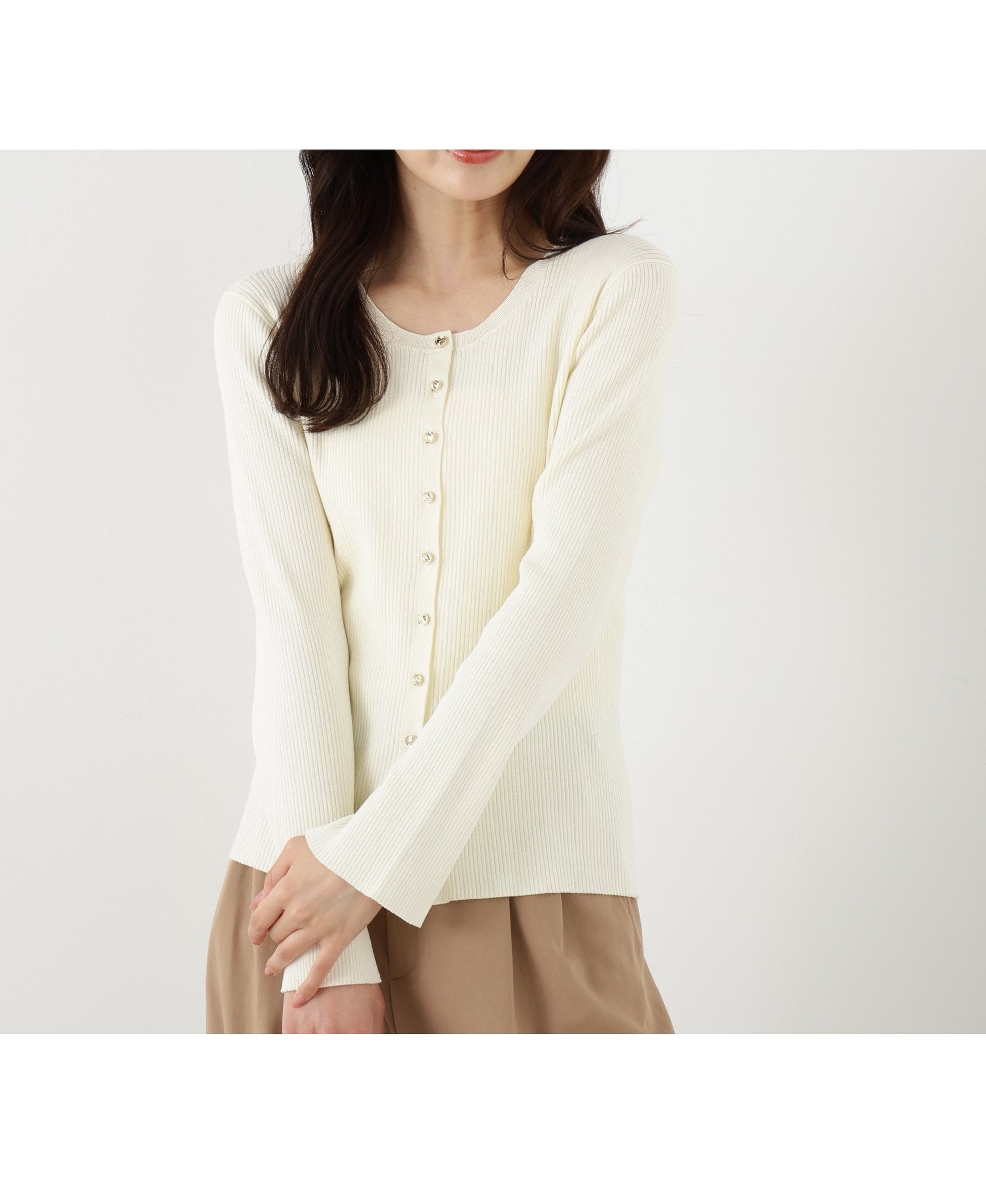 【プロポーション ボディドレッシング/PROPORTION BODY DRESSING】のフロント釦カーディガン 25AW インテリア・キッズ・メンズ・レディースファッション・服の通販 founy(ファニー)  ファッション Fashion レディースファッション Fashion for Women トップス・カットソー Cut & Sew Tops カーディガン・羽織り Layered Style Cardigans 2025年 2025 2025-2026秋冬・A/W Autumn/Winter 2025–26 AW25–26 おすすめ Recommended / Our Picks カーディガン Cardigan, Knitwear スリット Slit, Slit Detail フロント Front, Front Design アイボリー2|ID: prp329100004747368 ipo3291000000034406185