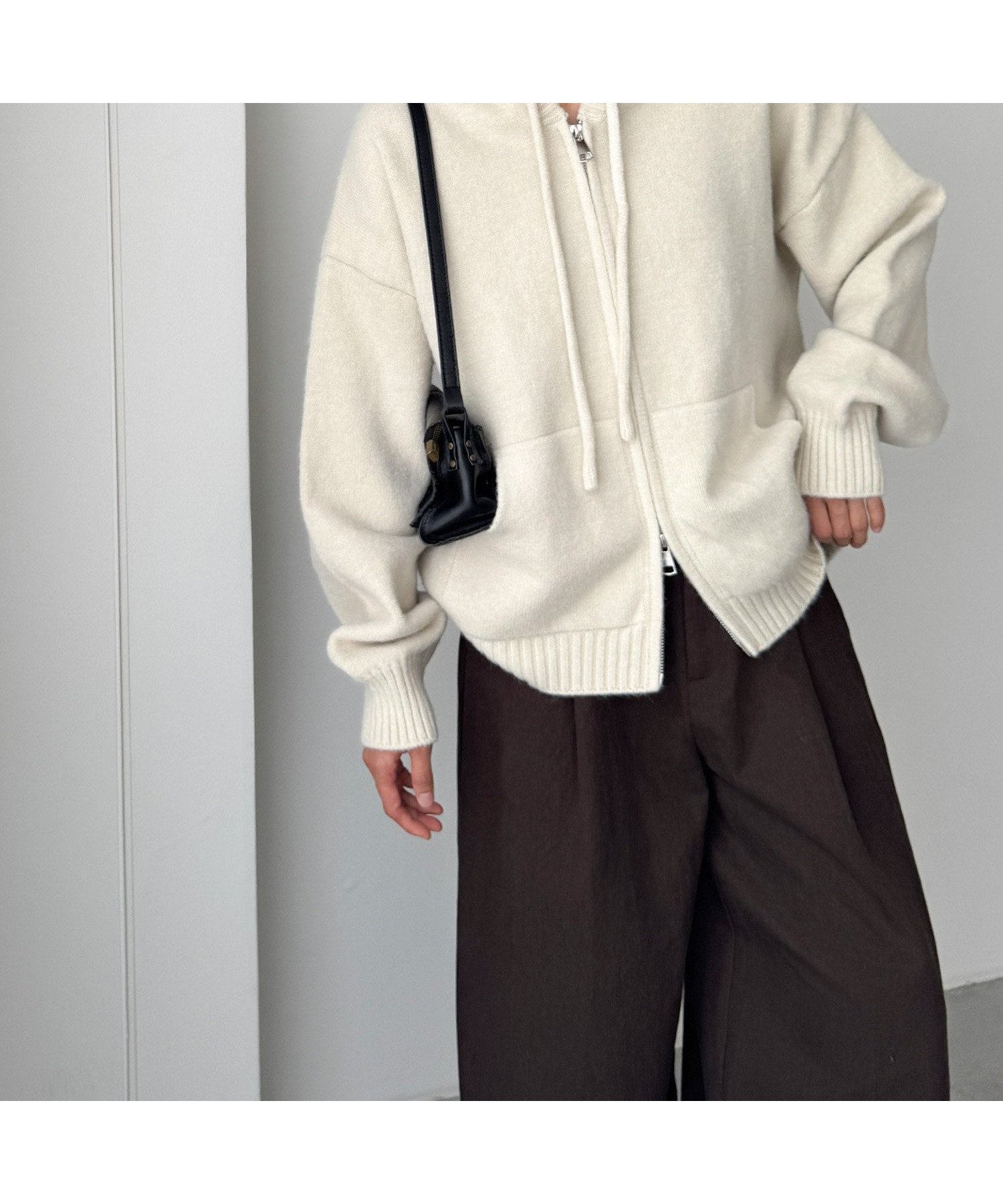 【キャナルジーン/CANAL JEAN】のEl mar ソフトニットZIPパーカー インテリア・キッズ・メンズ・レディースファッション・服の通販 founy(ファニー) 　ファッション　Fashion　レディースファッション　Fashion for Women　トップス・カットソー　Cut & Sew Tops　ニット　Knit Tops & Sweaters　レディースパーカー・カジュアルフーディー　Casual Hoodies & Sweatshirts　おすすめ　Recommended / Our Picks　ジップ　Zip, Zipper　デニム　Denim, Jeans Material　ドローコード　Drawcord, Drawstring Cord　パーカー　Hoodie, Parka　ポケット　Pocket, Pocket Detail　アイボリー|ID: prp329100004747384 ipo3291000000034779948