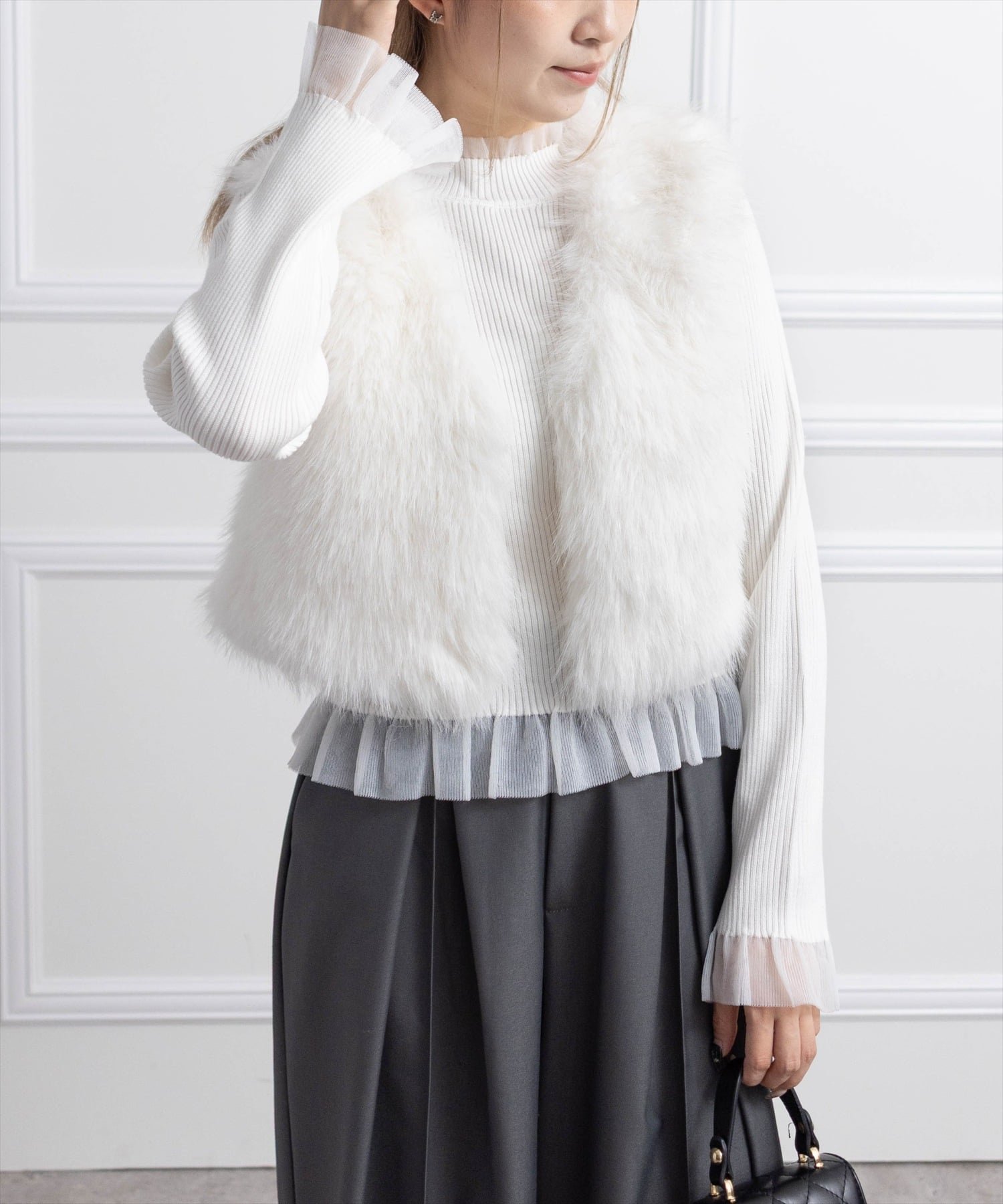 【クリア/clear】のショート丈ファーベスト インテリア・キッズ・メンズ・レディースファッション・服の通販 founy(ファニー)  ファッション Fashion レディースファッション Fashion for Women アウター Coat / Outerwear Collection トップス・カットソー Cut & Sew Tops ベスト&ジレ / 重ね着スタイル Vests & Gilets ショート Short, Short Length シンプル Simple, Minimal デニム Denim, Jeans Material フェイクファー Faux Fur, Imitation Fur フェミニン Feminine, Girly ベスト Vest, Waistcoat ライダース Riders ロング Long, Long-Length おすすめ Recommended / Our Picks OWH|ID: prp329100004747405 ipo3291000000034325939