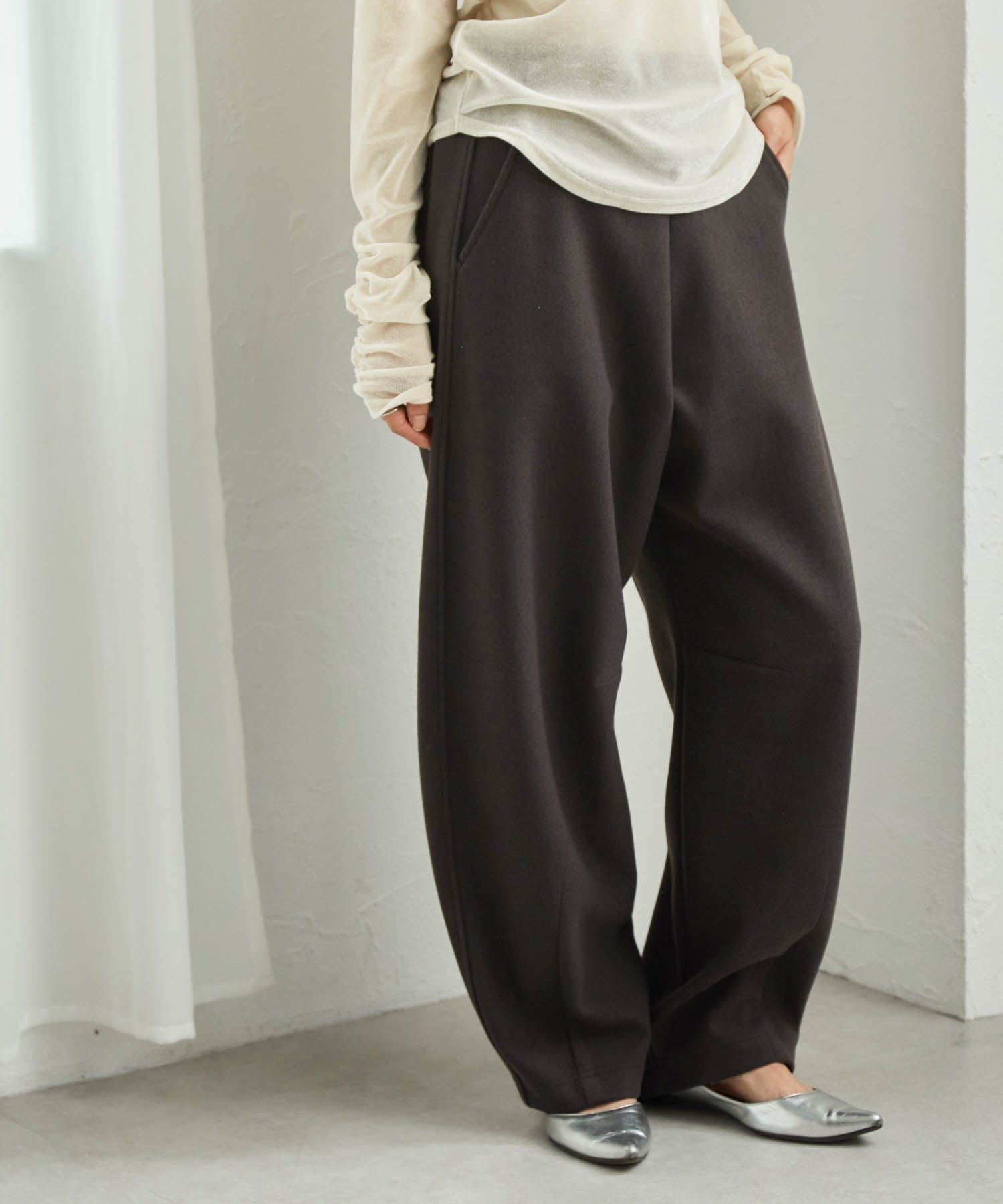 【ラナン/Ranan】のRanan/フェイクウールバレルレッグカーブパンツ インテリア・キッズ・メンズ・レディースファッション・服の通販 founy(ファニー) ファッション Fashion レディースファッション Fashion for Women パンツ Pants & Trousers クラシック Classic, Timeless Style トレンド Trend, Trending Now バルーン Balloon, Balloon Silhouette ビッグ Big, Oversized ポケット Pocket, Pocket Detail ルーズ Loose, Oversized ロング Long, Long-Length おすすめ Recommended / Our Picks DBR|ID: prp329100004747498 ipo3291000000034548183