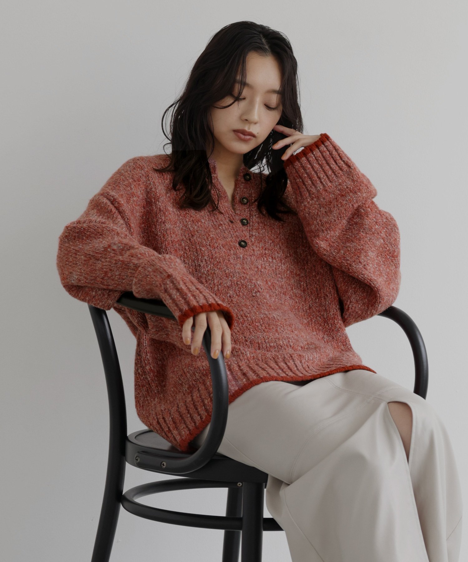 【ヘラム/hellam】のバイカラーヘンリーネックミックスニット インテリア・キッズ・メンズ・レディースファッション・服の通販 founy(ファニー) 　ファッション　Fashion　レディースファッション　Fashion for Women　トップス・カットソー　Cut & Sew Tops　ニット　Knit Tops & Sweaters　ミックス　Mix, Mixed Style　レッド|ID: prp329100004747512 ipo3291000000034438423