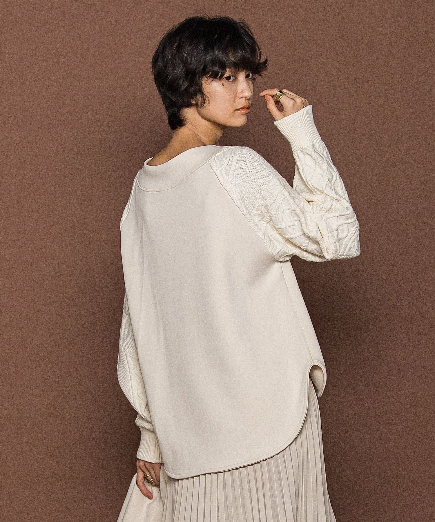 【メイソングレイ/MAYSON GREY】のときめきケーブルニット≪手洗い可能≫ 人気、トレンドファッション・服の通販 founy(ファニー) 　ファッション　Fashion　レディースファッション　Fashion for Women　トップス・カットソー　Cut & Sew Tops　ニット　Knit Tops & Sweaters　秋　Autumn　キュロット　Culottes, Wide Shorts　コンパクト　Compact, Small Size　スウェット / スエット　Sweatshirt, Sweatwear　ストレッチ　Stretch, Stretchy Fabric　スリーブ　Sleeve, Long Sleeve / Short Sleeve　デコルテ　Décolleté, Neckline　ドッキング　Docking, Mixed Material　長袖　Long Sleeve, Full Sleeve　パターン　Pattern, Design Print　ボトム　Bottoms, Lower Wear　ワイド　Wide, Wide Fit　A/W・秋冬　Autumn/Winter　おすすめ　Recommended / Our Picks　2025年　2025　2025-2026秋冬・A/W　Autumn/Winter 2025–26 AW25–26　 other-1|ID: prp329100004747658 ipo3291000000034329670