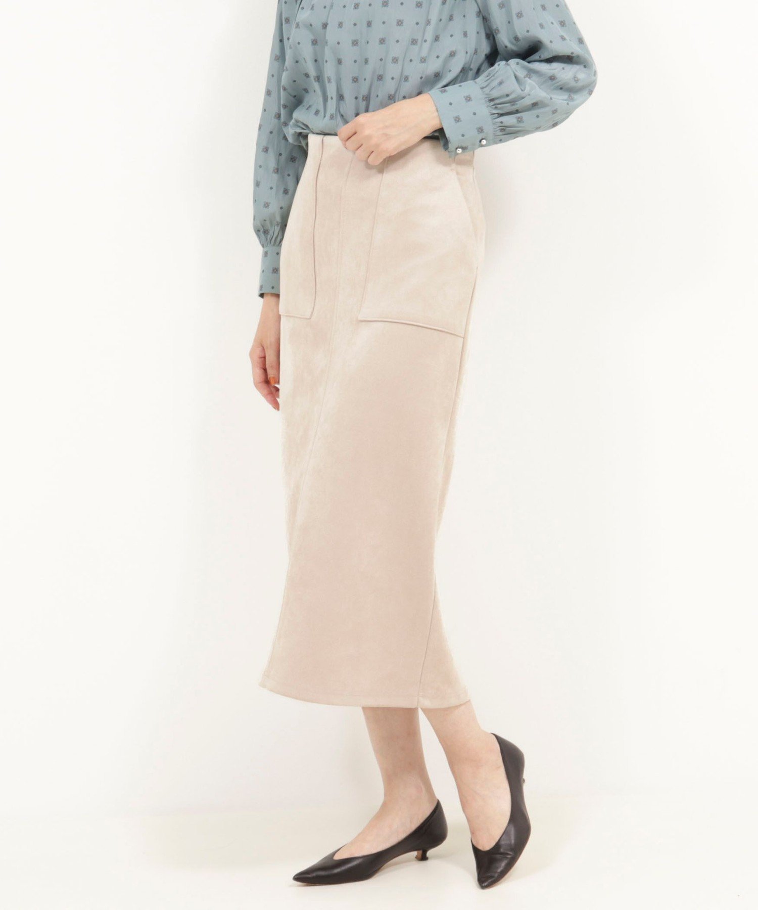 【ノーリーズ/NOLLEY'S】のマシュマロスウェードタイトスカート インテリア・キッズ・メンズ・レディースファッション・服の通販 founy(ファニー) 　ファッション　Fashion　レディースファッション　Fashion for Women　スカート　Skirts　ストレッチ　Stretch, Stretchy Fabric　スリット　Slit, Slit Detail　タイトスカート　Pencil Skirt, Tight Skirt　チェック　Check, Plaid, Tartan　フェミニン　Feminine, Girly　フロント　Front, Front Design　ポケット　Pocket, Pocket Detail　おすすめ　Recommended / Our Picks　2025年　2025　2025-2026秋冬・A/W　Autumn/Winter 2025–26 AW25–26　グレイッシュベージュ|ID: prp329100004747660 ipo3291000000034436144