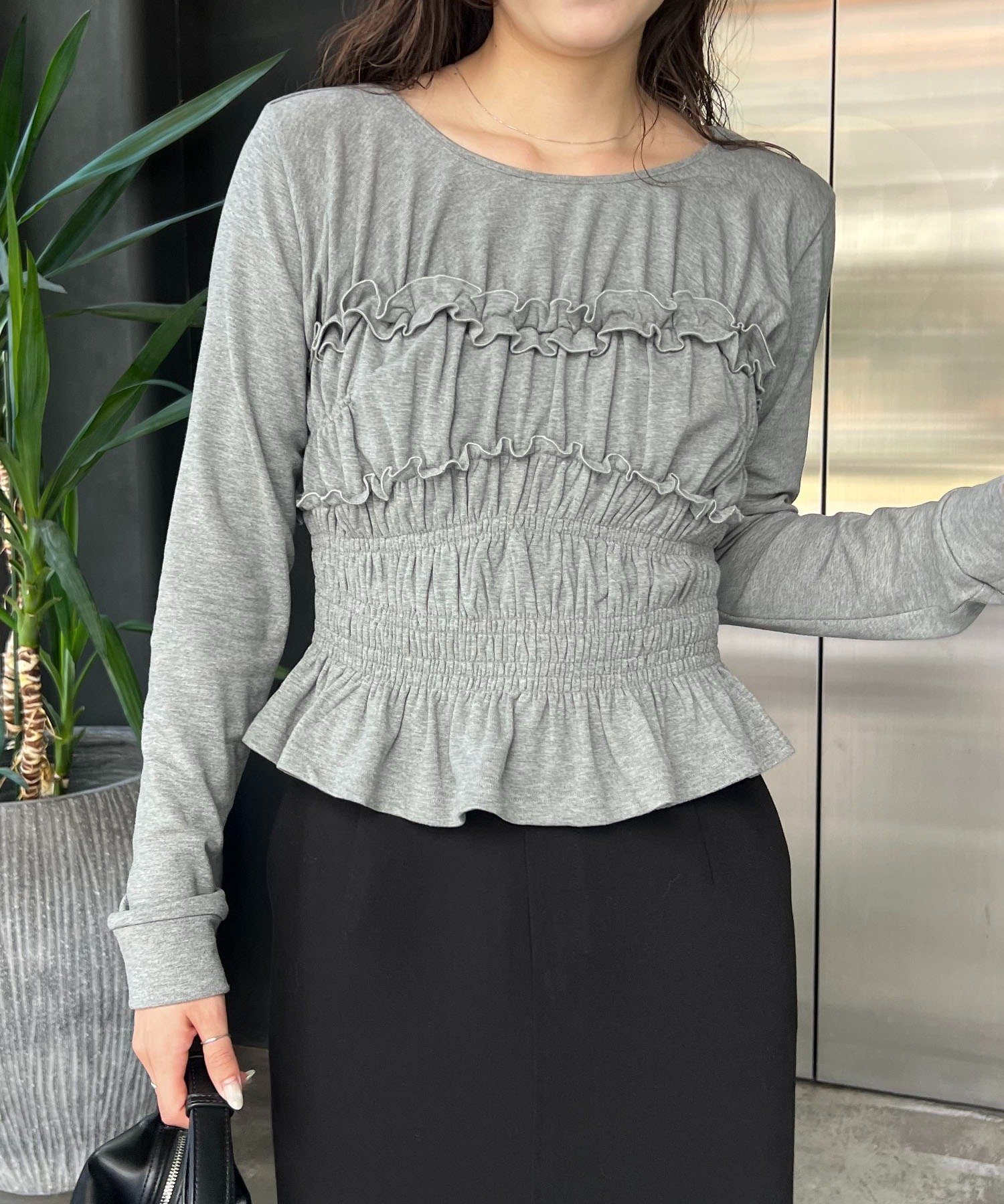 【カプリシューレマージュ/CAPRICIEUX LEMAGE】の【体感+4°C】ベアシャーリング裏起毛トップス インテリア・キッズ・メンズ・レディースファッション・服の通販 founy(ファニー) ファッション Fashion レディースファッション Fashion for Women トップス・カットソー Cut & Sew Tops おすすめ Recommended / Our Picks カットソー Cut and Sewn Top カーディガン Cardigan, Knitwear シャーリング Shirring, Ruched ジャケット Jacket, Outerwear デニム Denim, Jeans Material フリル Frill, Ruffle フレア Flare, Flared マキシ Maxi, Full Length 切替 Switching, Contrast Panel グレー|ID: prp329100004747661 ipo3291000000034443546