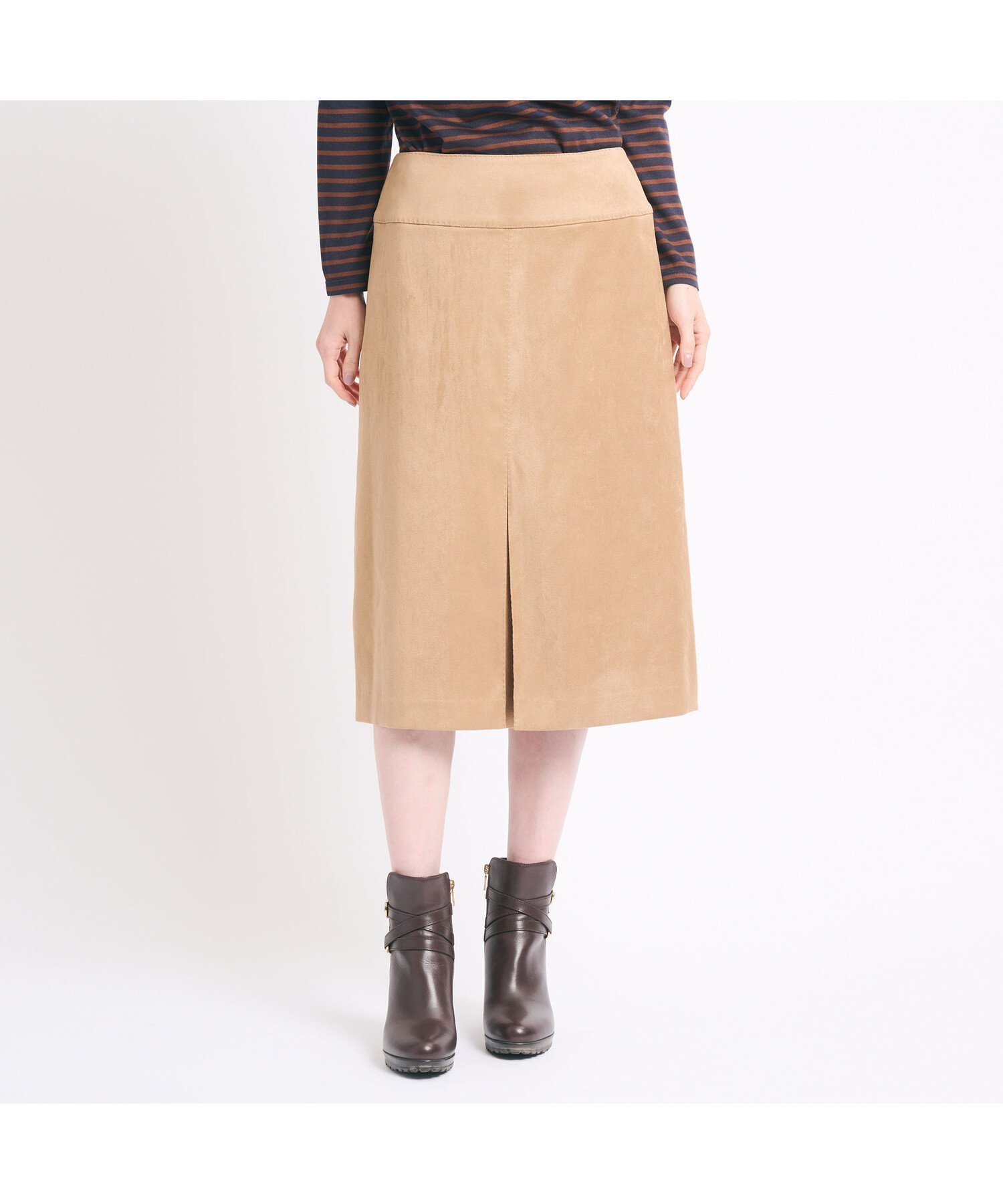 【スキャパ/SCAPA】のソフトスエードスカート 人気、トレンドファッション・服の通販 founy(ファニー)  ファッション Fashion レディースファッション Fashion for Women スカート Skirts スタイリッシュ Stylish, Fashionable スリット Slit, Slit Detail フェミニン Feminine, Girly フロント Front, Front Design 台形 A-Line, Trapezoid Shape  other-1|ID: prp329100004747735 ipo3291000000034330410