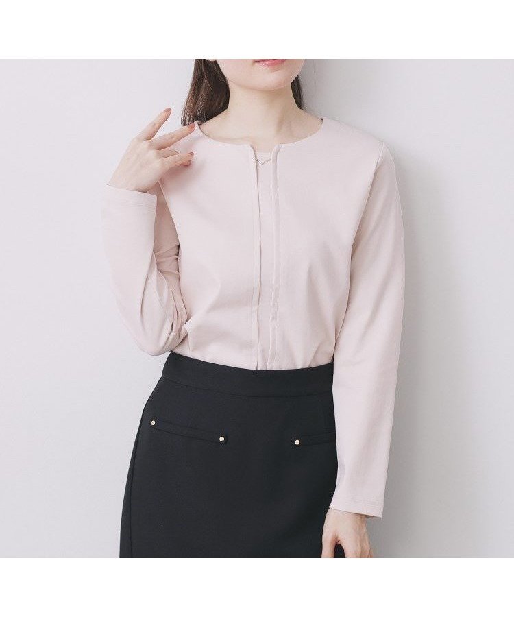 【インデックス/INDEX】のフロントタックモチーフポンチトップス【洗濯機OK】 インテリア・キッズ・メンズ・レディースファッション・服の通販 founy(ファニー)  ファッション Fashion レディースファッション Fashion for Women トップス・カットソー Cut & Sew Tops シンプル Simple, Minimal ストレッチ Stretch, Stretchy Fabric スマート Smart, Elegant デコルテ Décolleté, Neckline ドッキング Docking, Mixed Material フロント Front, Front Design エレガント 上品 Elegant 長袖 Long Sleeve, Full Sleeve ピンクベージュ|ID: prp329100004747955 ipo3291000000034367761